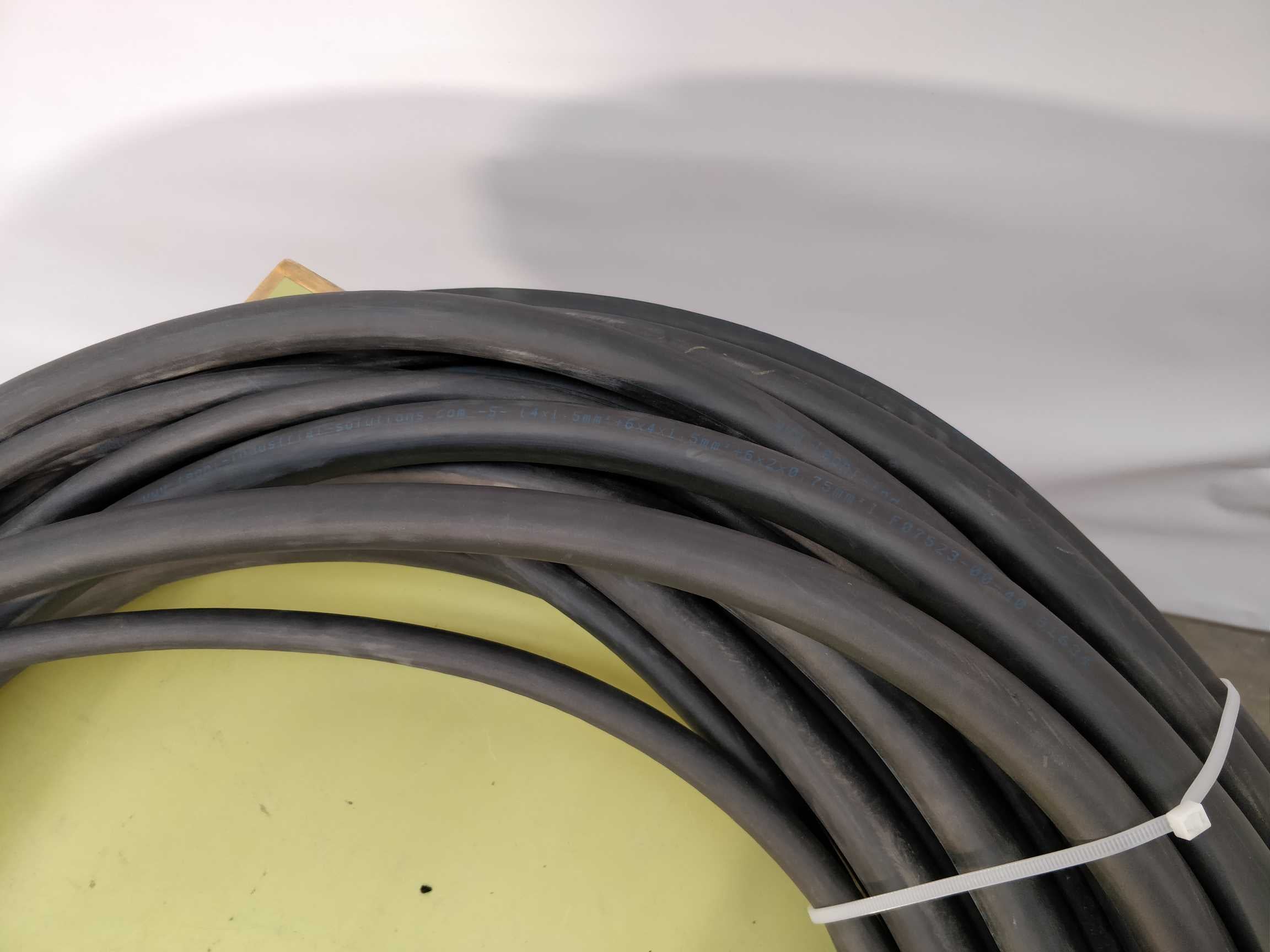 Leoni Cable 20m Levere