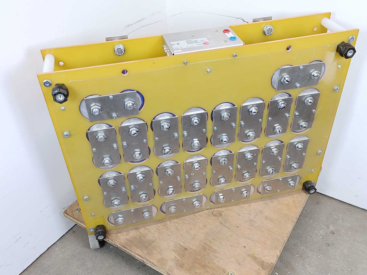 Alphatron UCS UCS44X3000-AB-IP00 110VDC, 68F w/ BCAP3000 44 Pcs.