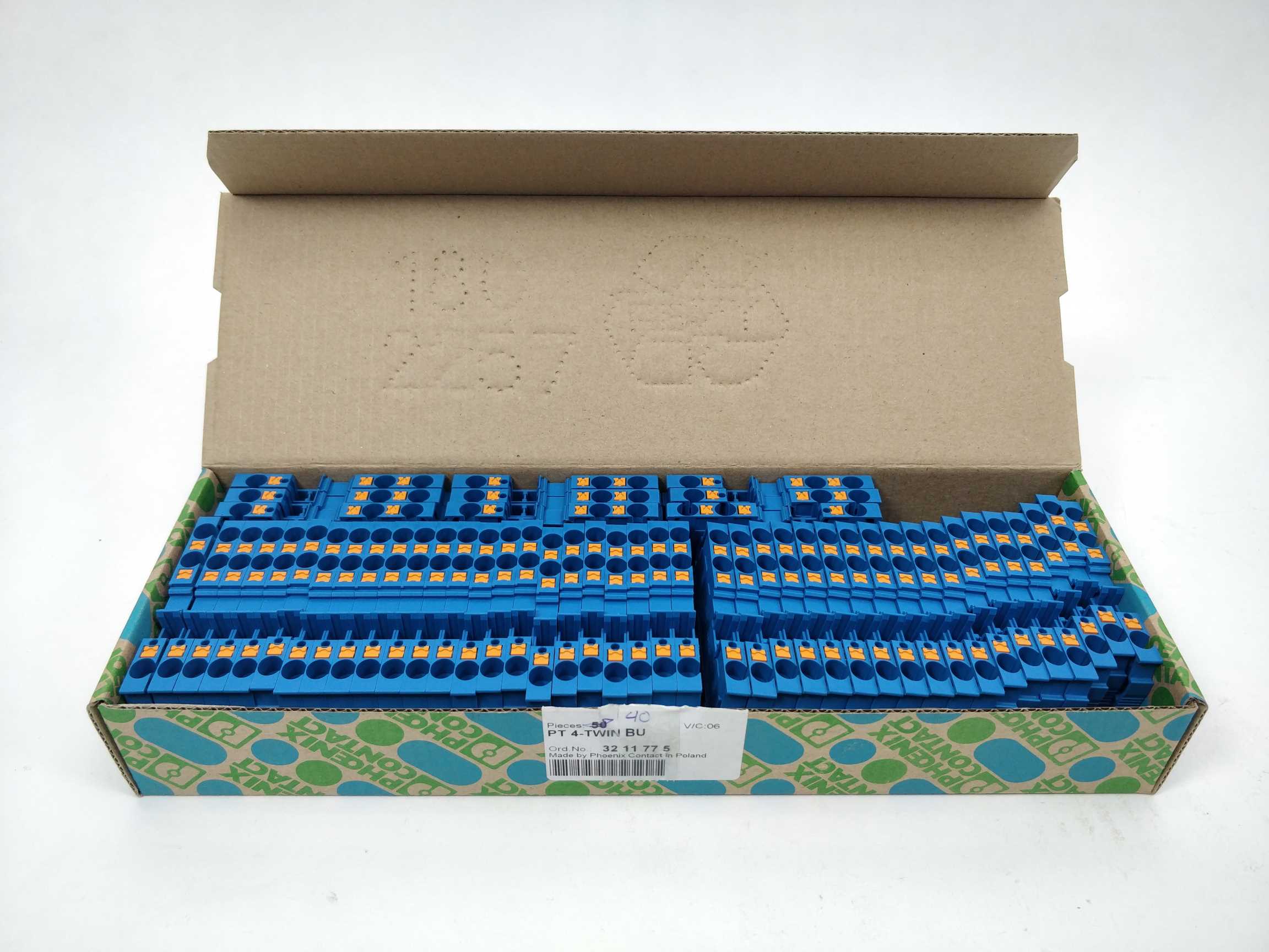 phoenix-contact-3211775-feed-through-terminal-block-pt-4-twin-bu_2.jpg Phoenix Contact 3211775 Feed-through terminal block - PT 4-TWIN BU