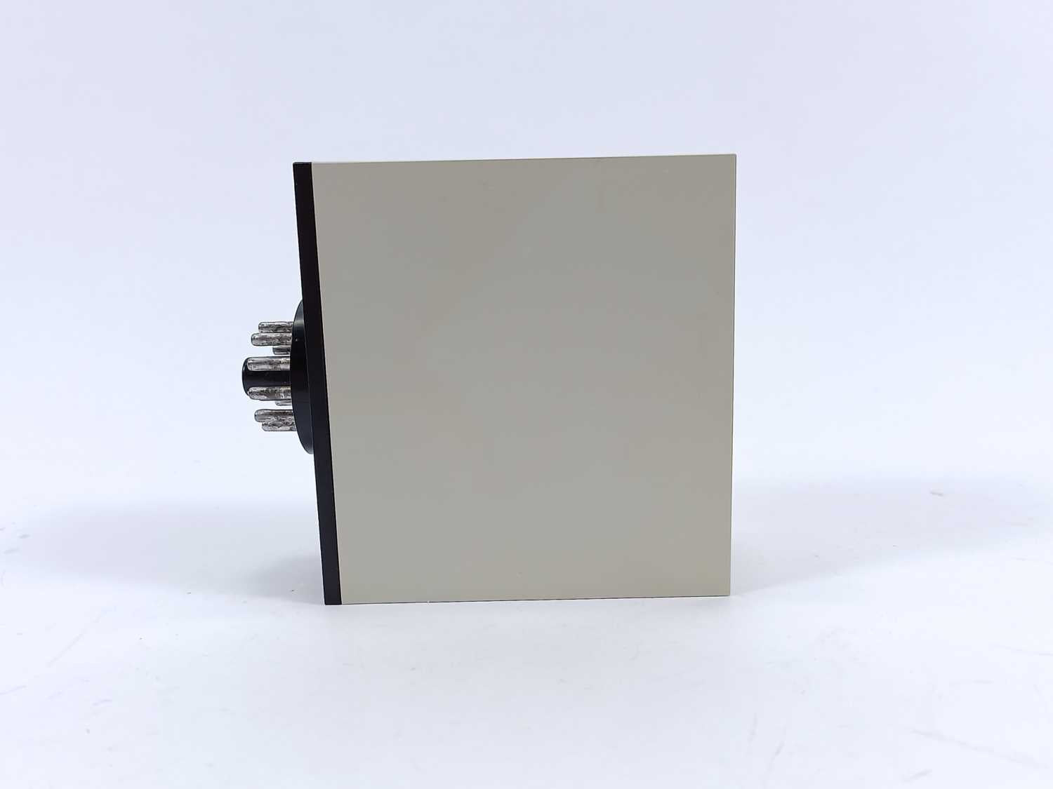 Carlo Gavazzi SV110024 / SV 110 024 Dual Level Relay