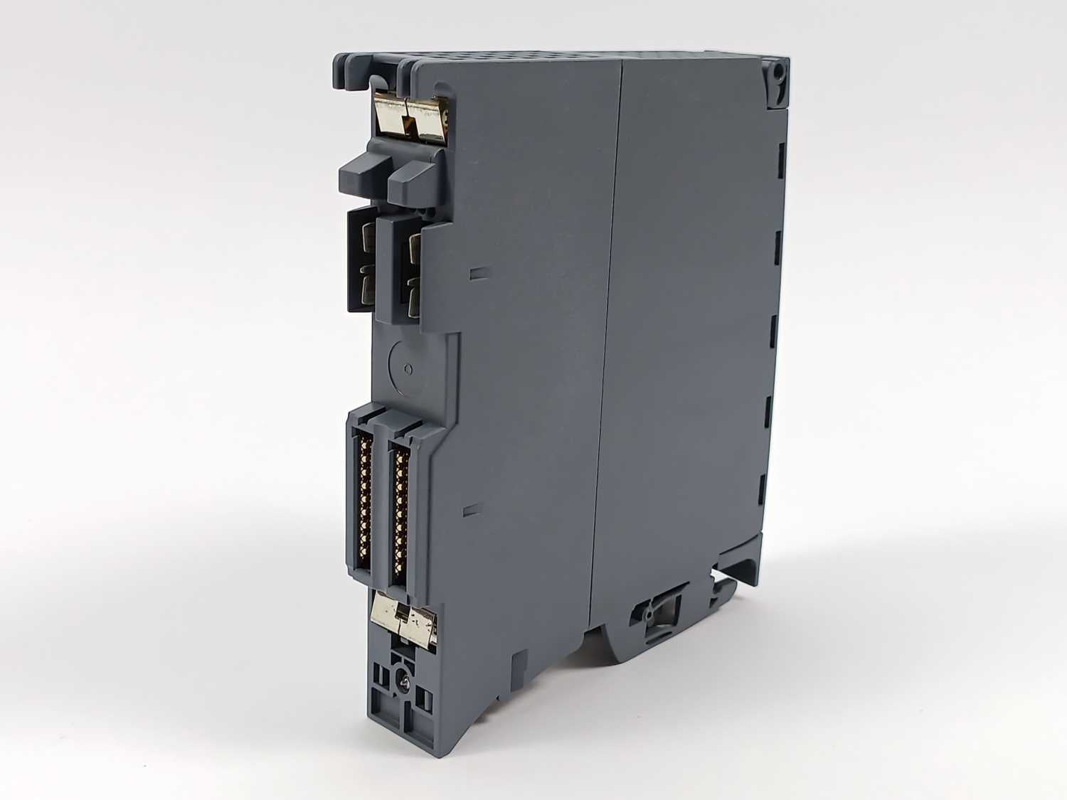 siemens-6es7522-1bl10-0aa0-digital-output-module_1.jpg Siemens 6ES7522-1BL10-0AA0 Digital Output Module