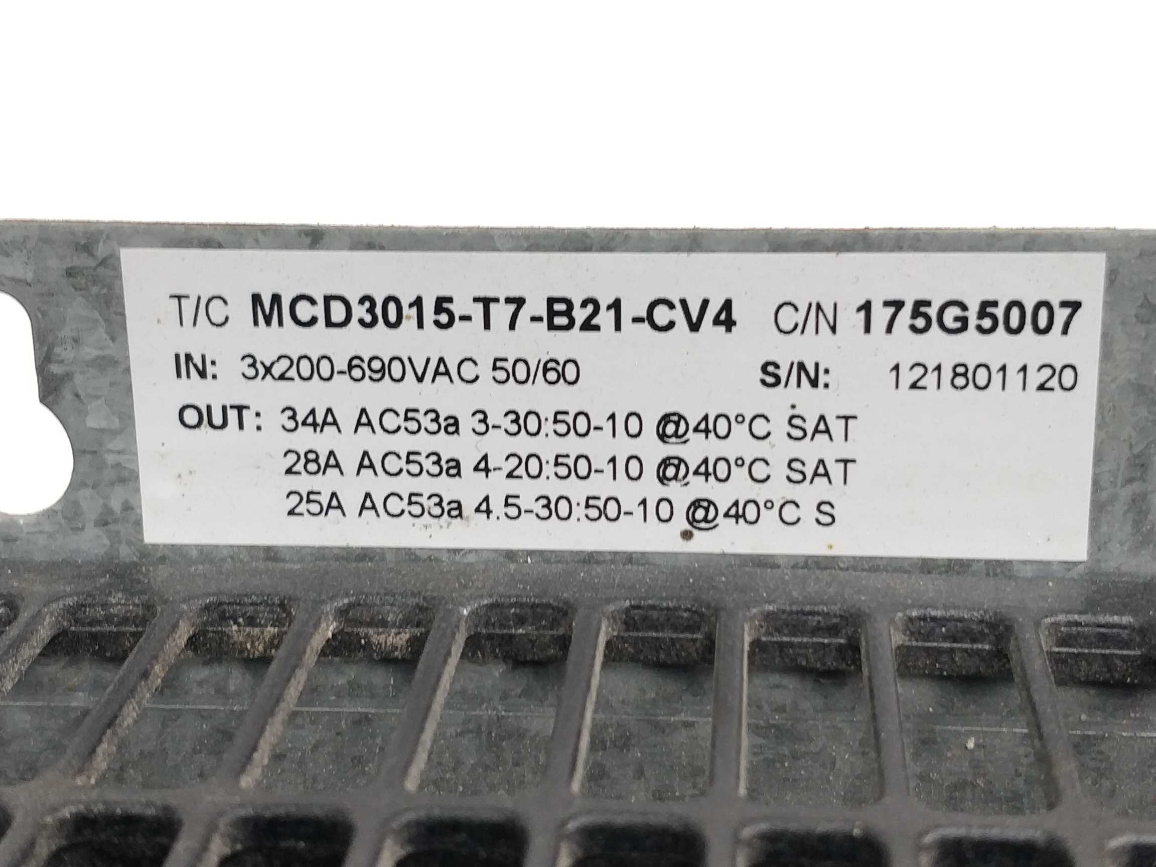 danfoss-175g5007-mcd3015-t7-b21-cv4_1.jpg Danfoss 175G5007 MCD3015-T7-B21-CV4