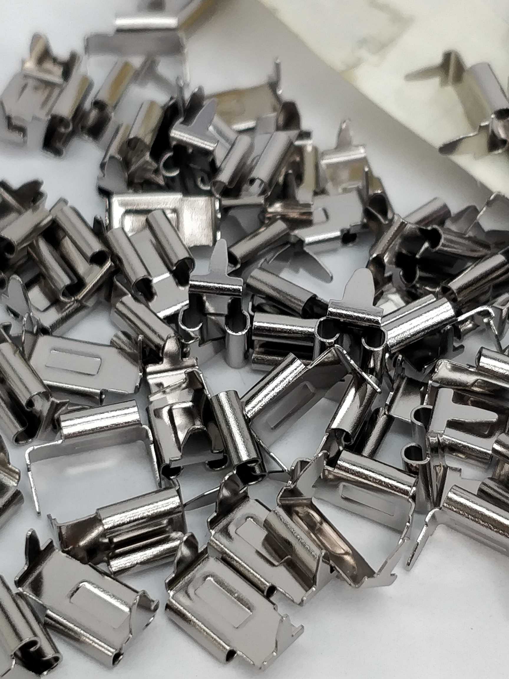 keystone-3550k-nd-fuse-clip-323-pcs_2.jpg Keystone 3550K-ND Fuse clip 323 Pcs.