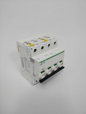 Schneider Electric IC60N C 1A 4 Switches 1A Hot på udsalg