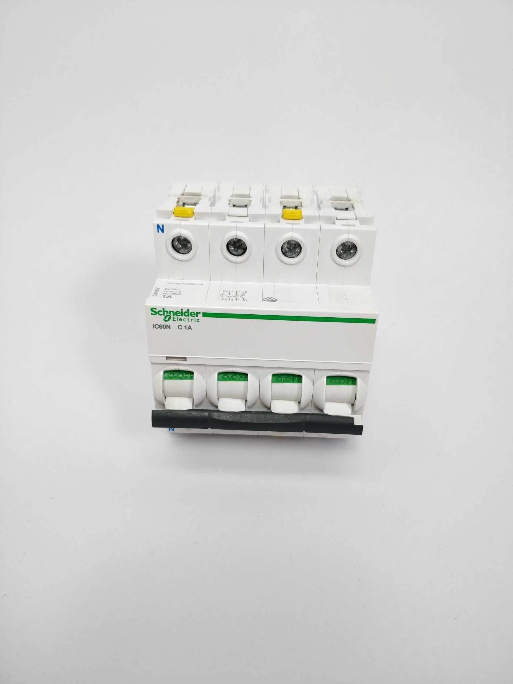 schneider-electric-ic60n-c-1a-4-switches-1a_3.jpg Schneider Electric IC60N C 1A 4 Switches 1A Hot på udsalg