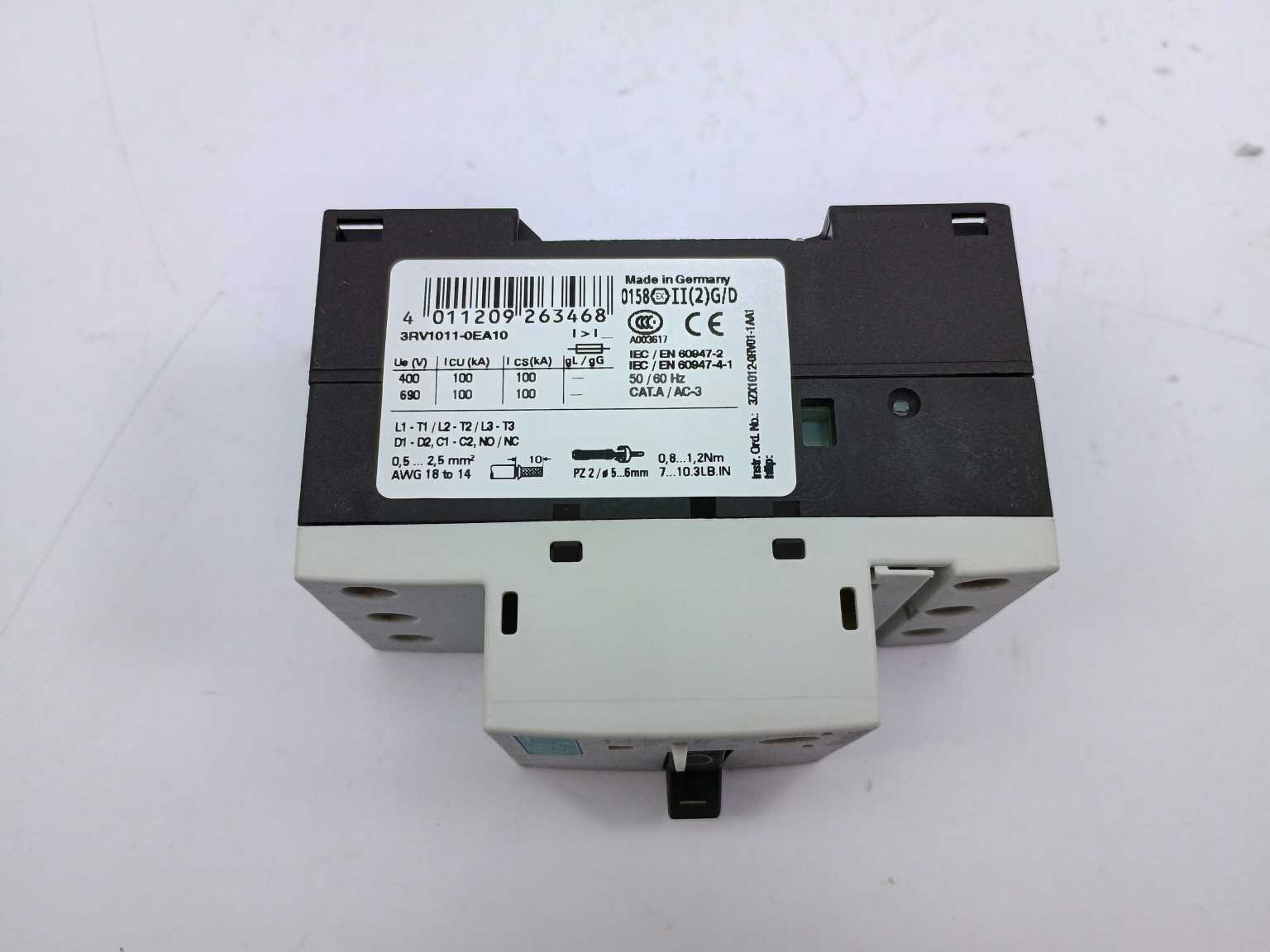 siemens-3rv1011-0ea10-circuit-breaker_3.jpg Siemens 3RV1011-0EA10 Circuit Breaker