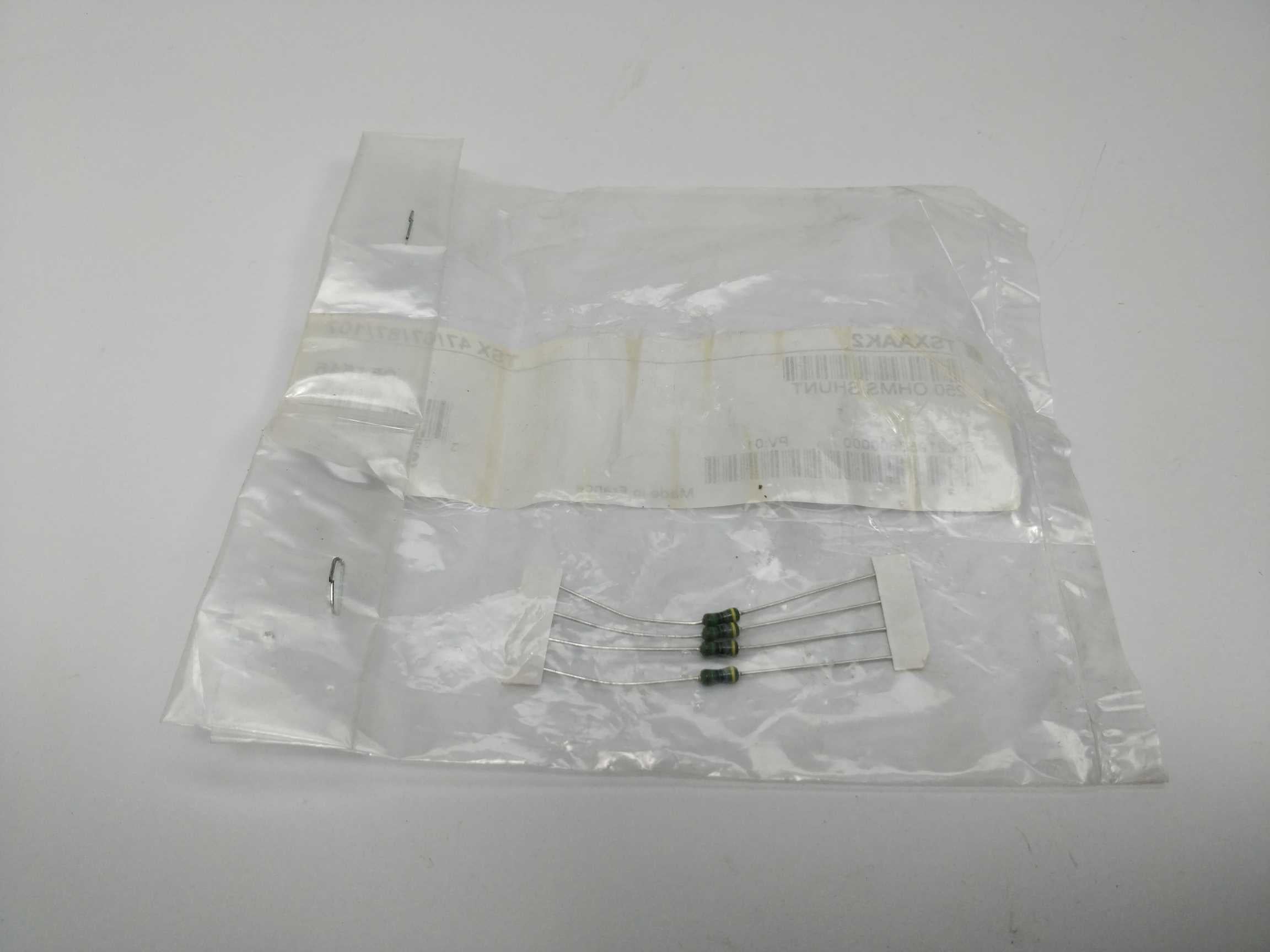 schneider-tsxaak2-250-ohms-shunt-resistor-4-pcs_1.jpg Schneider TSXAAK2 250 Ohms shunt resistor 4 Pcs