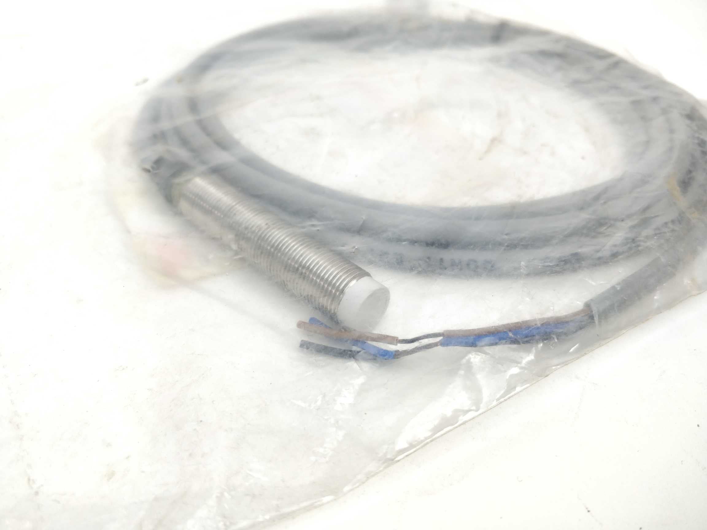 carlo-gavazzi-el1204pposl-proximity-switch-inductive_3.jpg Carlo Gavazzi EL1204PPOSL Proximity Switch Inductive på udsalg