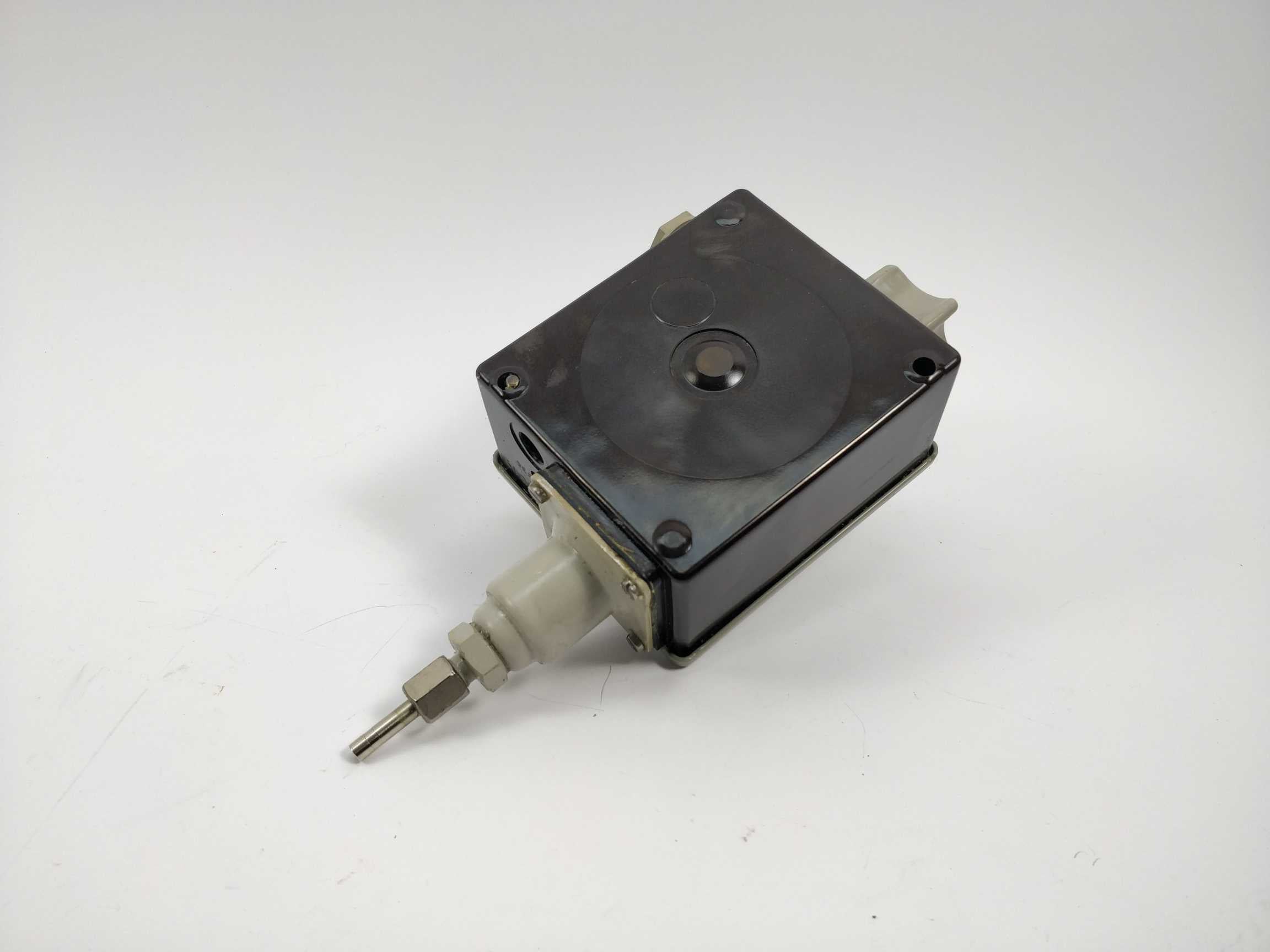 danfoss-17-5019-pressure-switch_1.jpg Danfoss 17-5019 Pressure switch