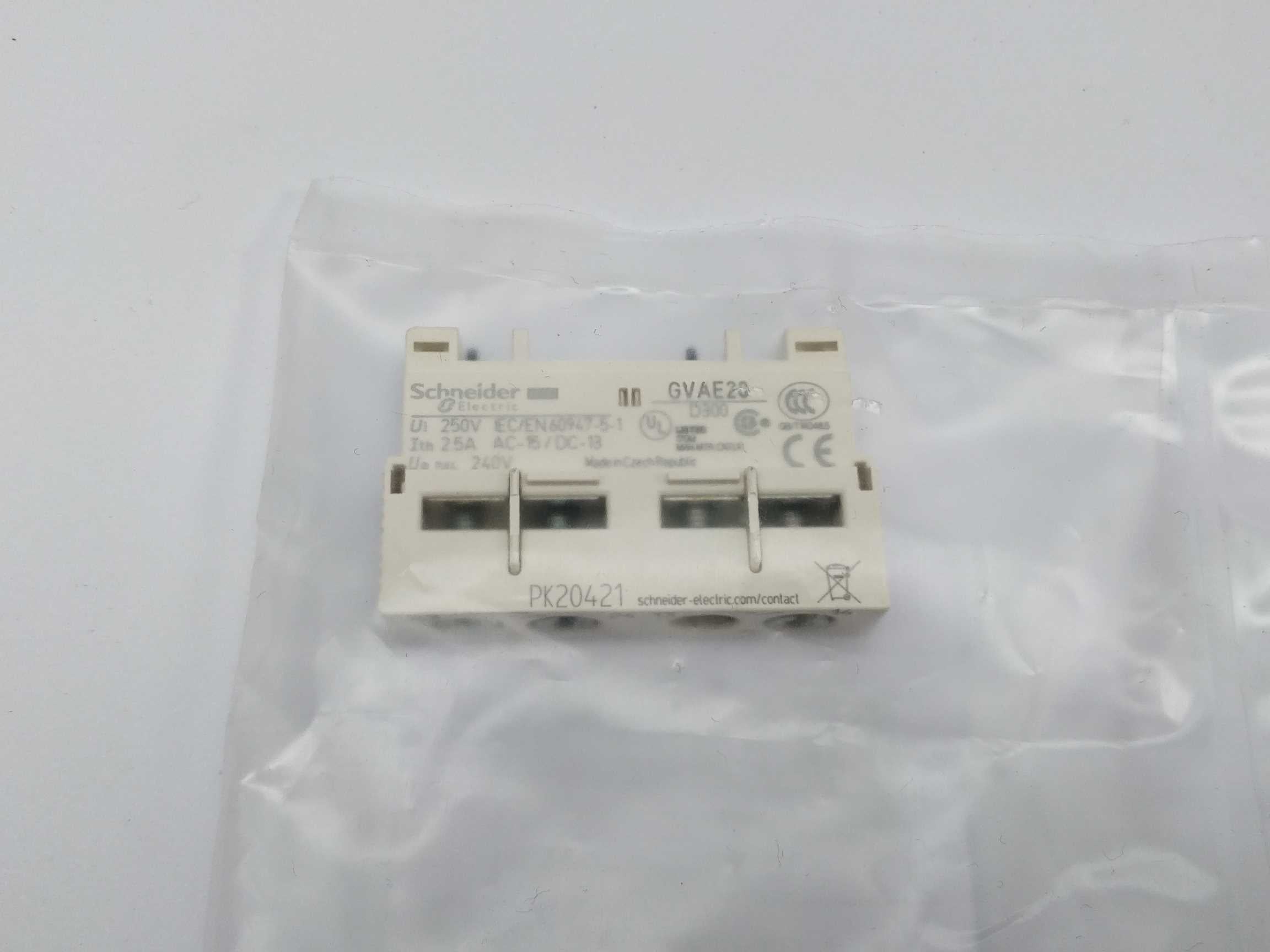 schneider-electric-gvae20-plug-in-aux-1pcs_1.jpg Schneider Electric GVAE20 Plug in aux 1pcs