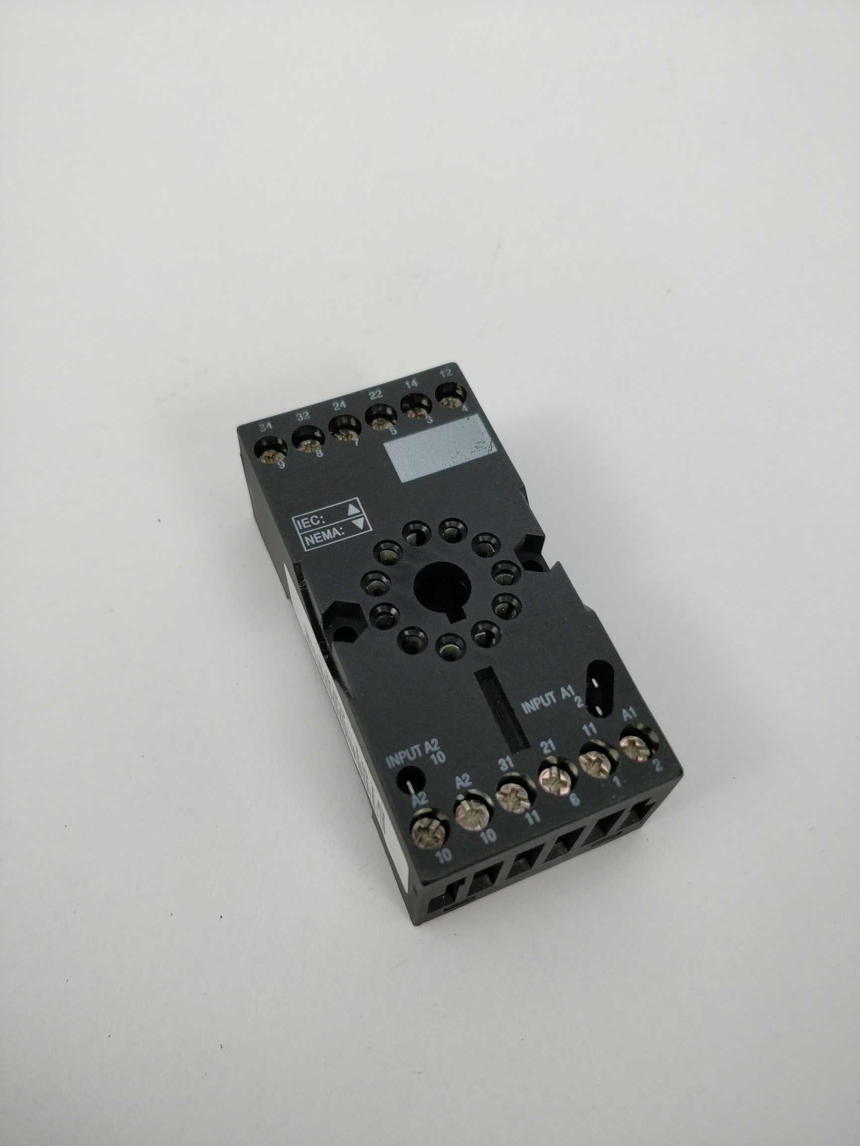 schneider-ruzc3m-socket-zelio-relay-mixed-contact-12a-250v-pack-of-8_1.jpg Schneider RUZC3M Socket Zelio Relay mixed contact 12A 250V Pack of 8