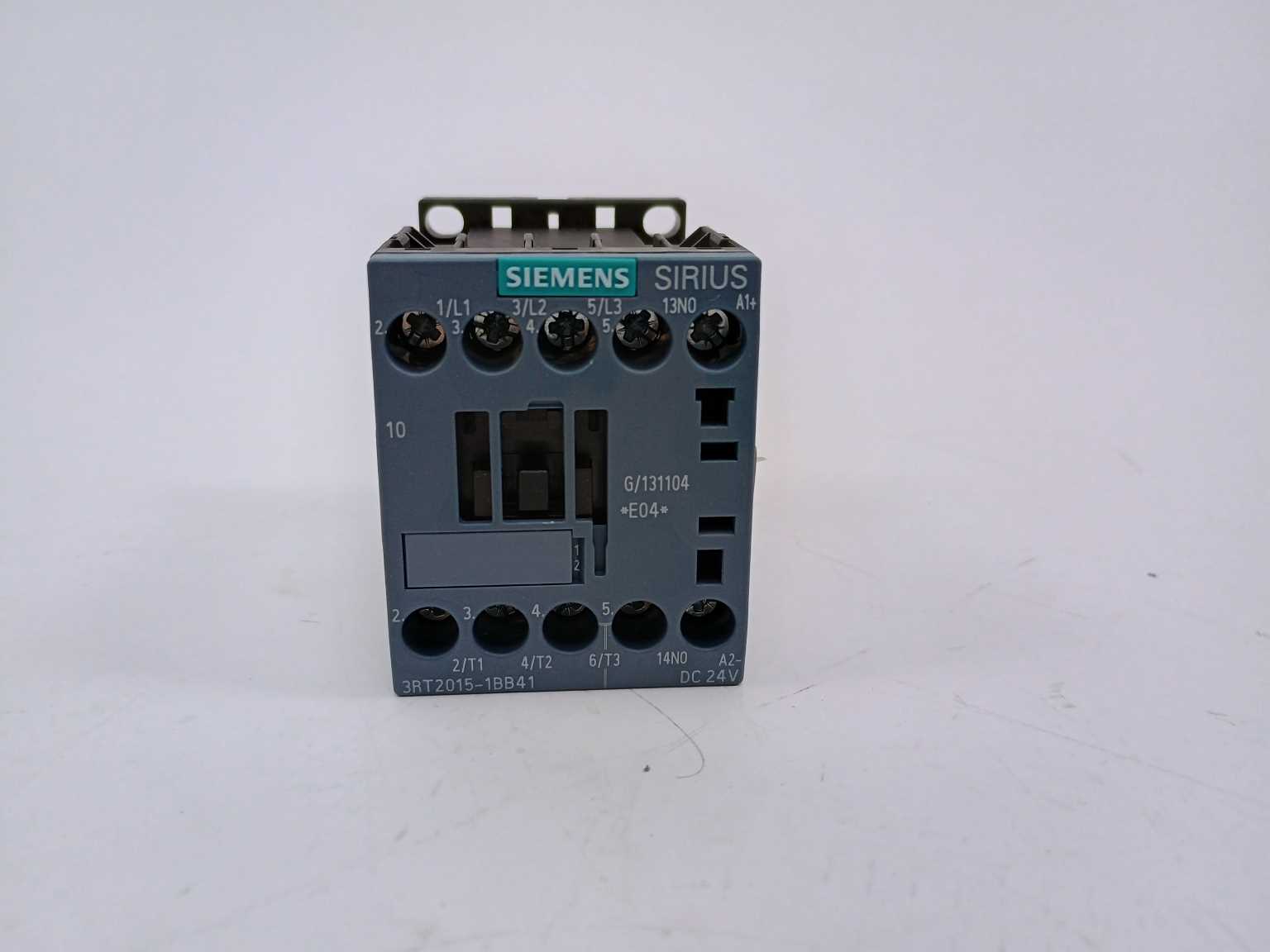 siemens-3rt2015-1bb41-power-contactor_2.jpg Siemens 3RT2015-1BB41 Power Contactor