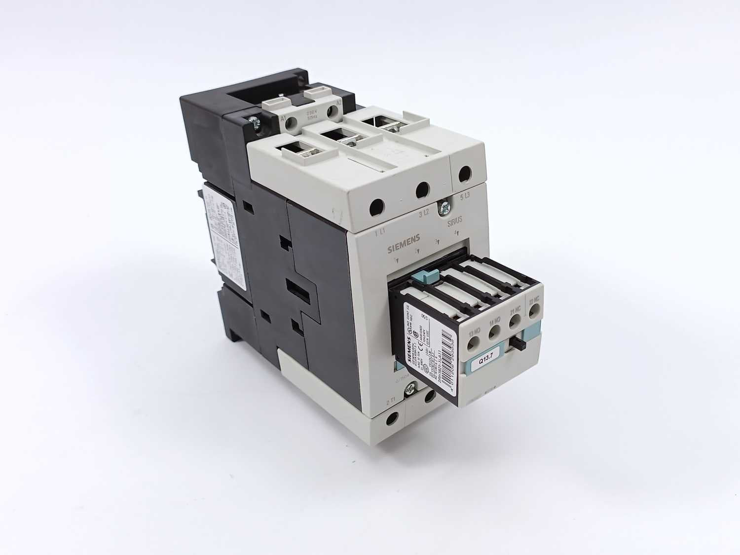 siemens-3rt1046-1ap00-sirius-comes-with-3rh1921-1la11_1.jpg Siemens 3RT1046-1AP00 Sirius, comes with 3RH1921-1LA11