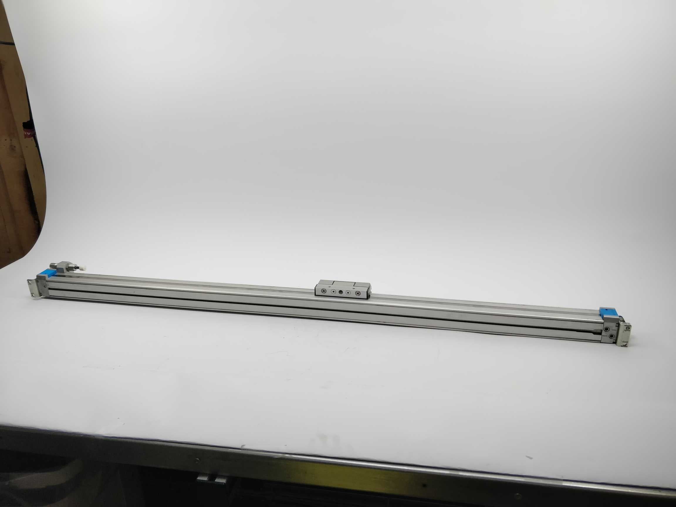 festo-526652-dgpl-25-1000-ppv-a-b-kf-linear-drive_1.jpg Festo 526652 DGPL-25-1000-PPV-A-B-KF, Linear Drive