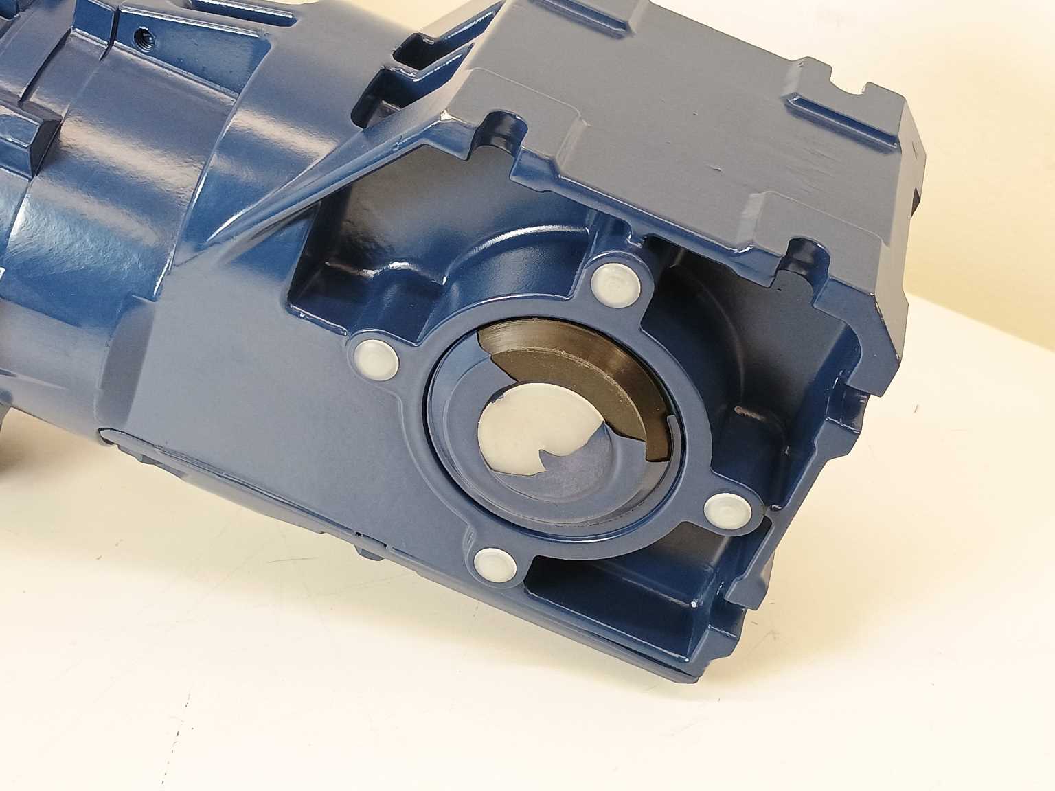 lenze-mdemaxx071-32c0u-g50bb111mhbr2c-inverter-duty-geared-motor_3.jpg LENZE MDEMAXX071-32C0U G50BB111MHBR2C Inverter Duty Geared Motor