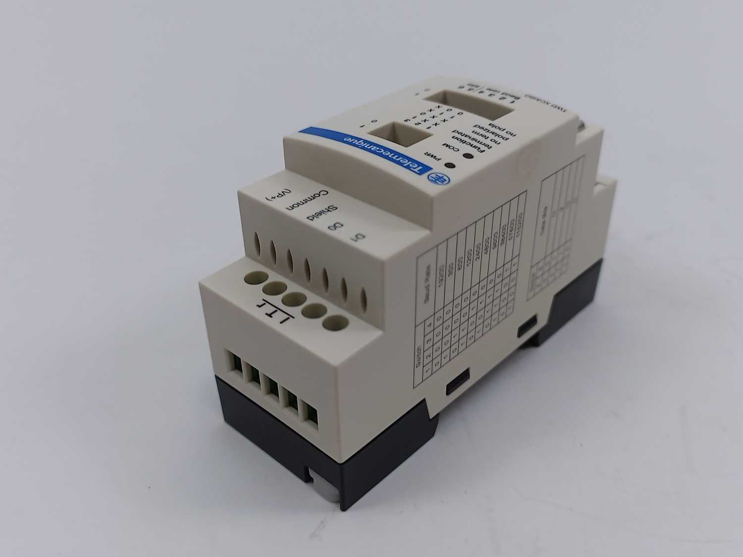 schneider-telemecanique-twdxcaiso-modbus-tap-isolation_2.jpg Schneider / Telemecanique TWDXCAISO Modbus TAP Isolation