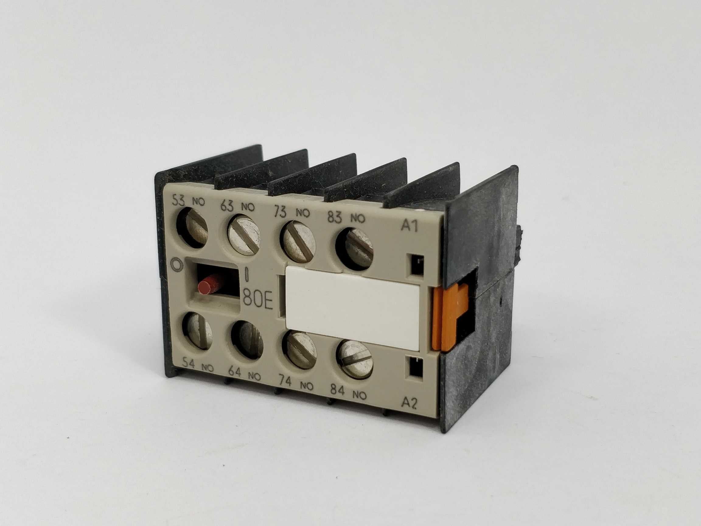 siemens-3tx4440-0a-auxiliary-switch-block-4a-220v_1.jpg Siemens 3TX4440-0A Auxiliary switch block 4A/ 220V