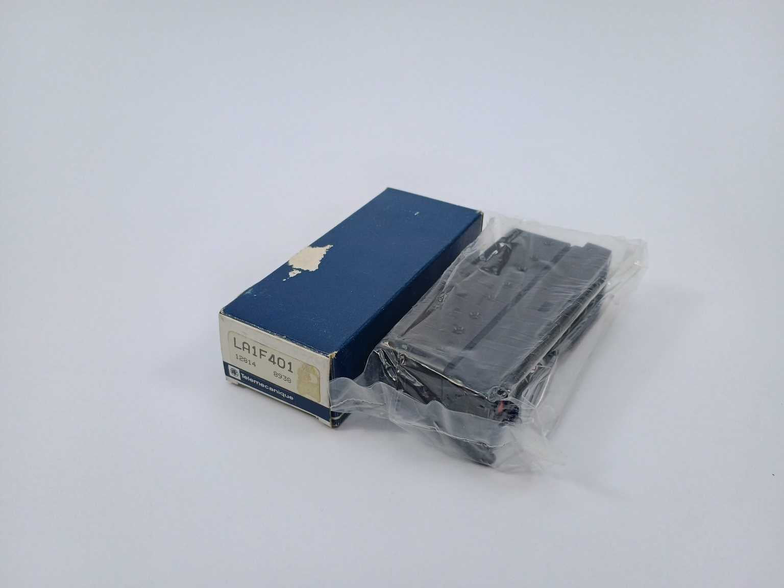 telemecanique-la1f401-contact-block-12814_0.jpg TELEMECANIQUE LA1F401 Contact Block 12814