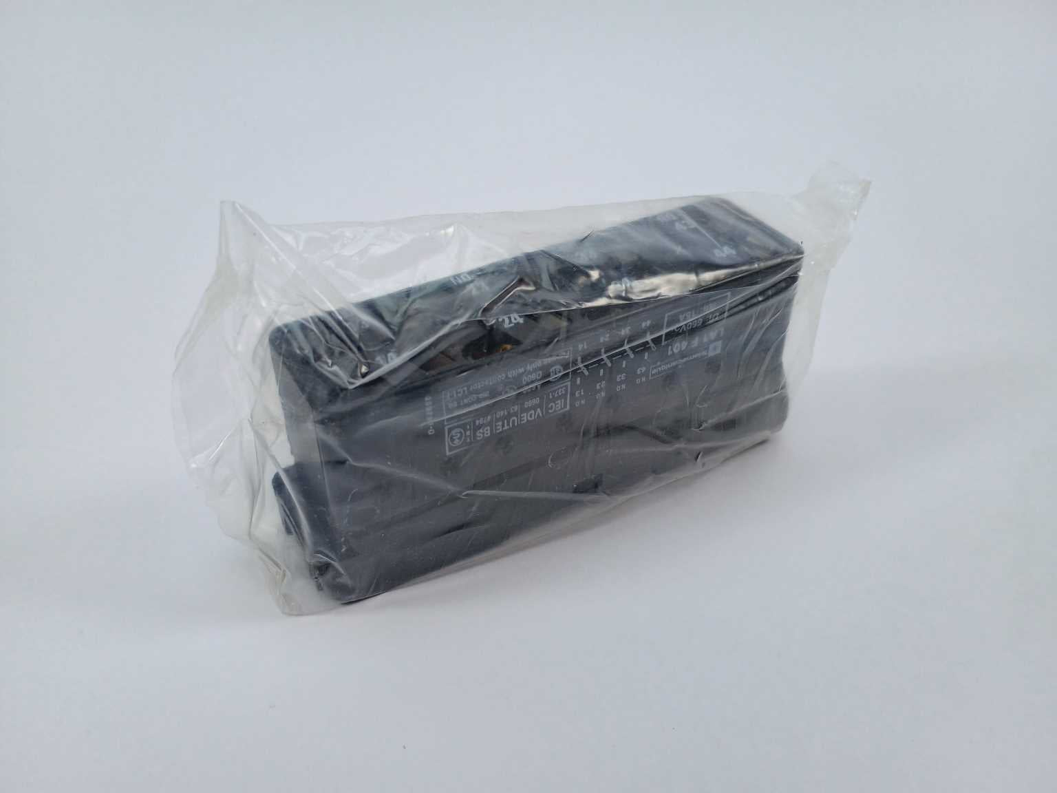 telemecanique-la1f401-contact-block-12814_3.jpg TELEMECANIQUE LA1F401 Contact Block 12814