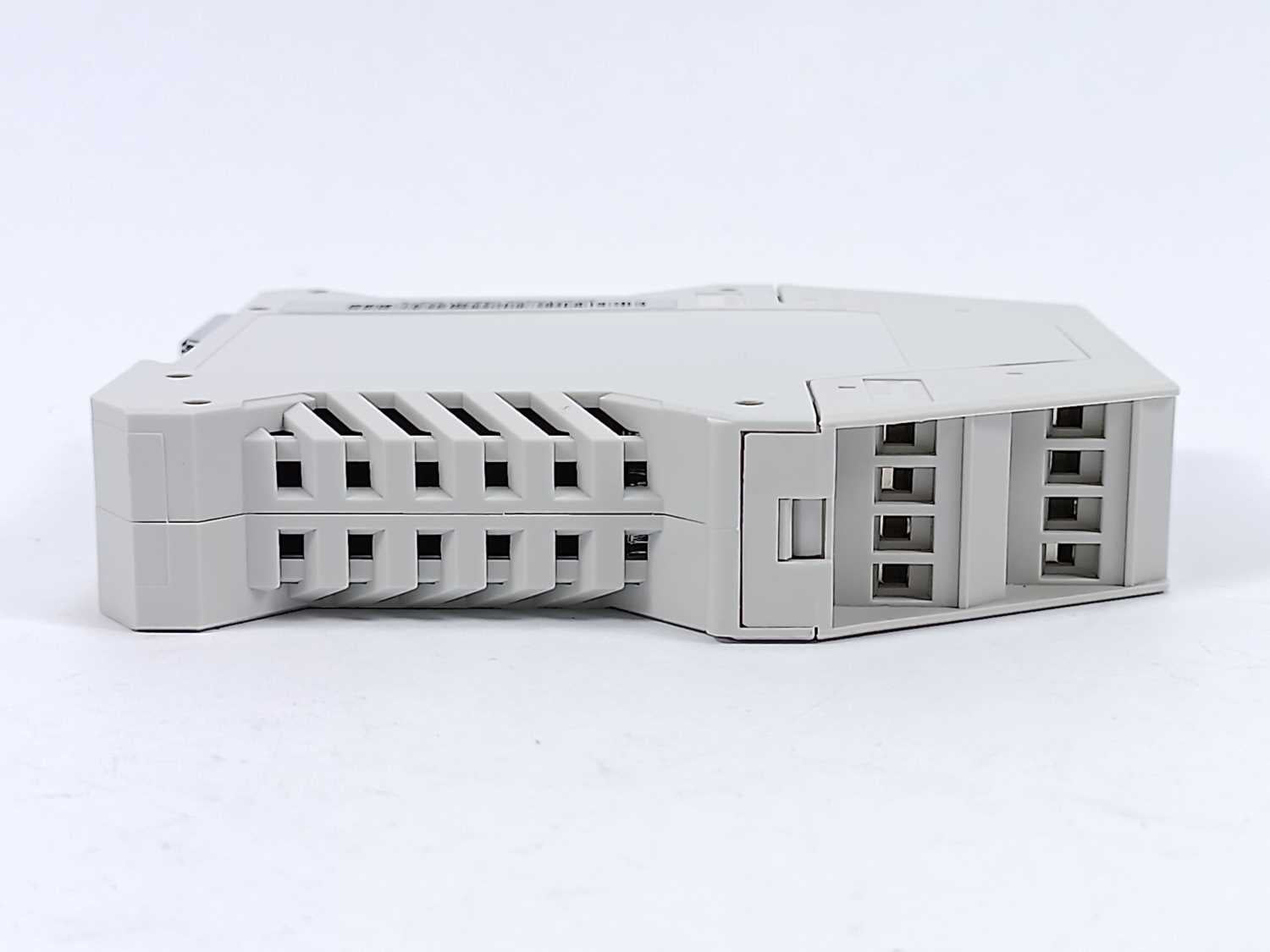 euchner-099182-cms-e-er-safety-contach-auxillary-switch_3.jpg Euchner 099182 CMS-E-ER Safety Contach Auxillary Switch