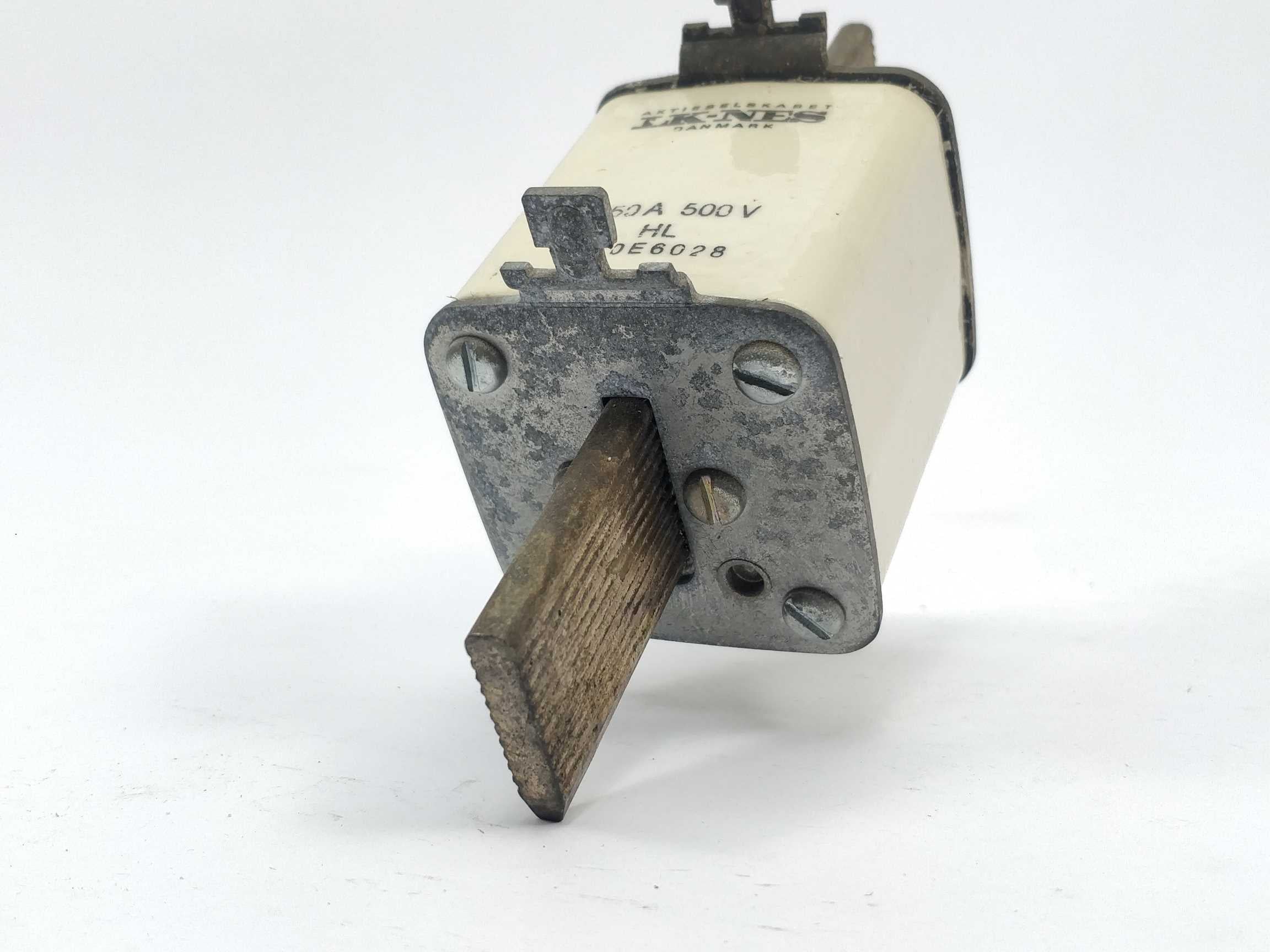 lk-bussmann-170e6028-fuse-350a-500v-hl_2.jpg LK/Bussmann 170E6028 Fuse 350A 500V HL