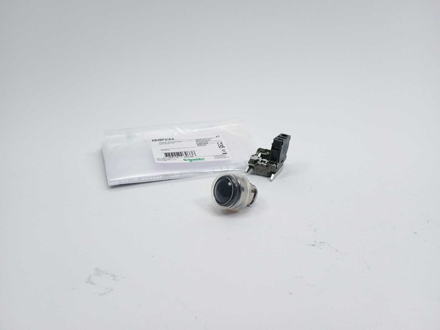 Schneider Electric XB4BP21EX Push Button with Spring Return, Black Udsalg