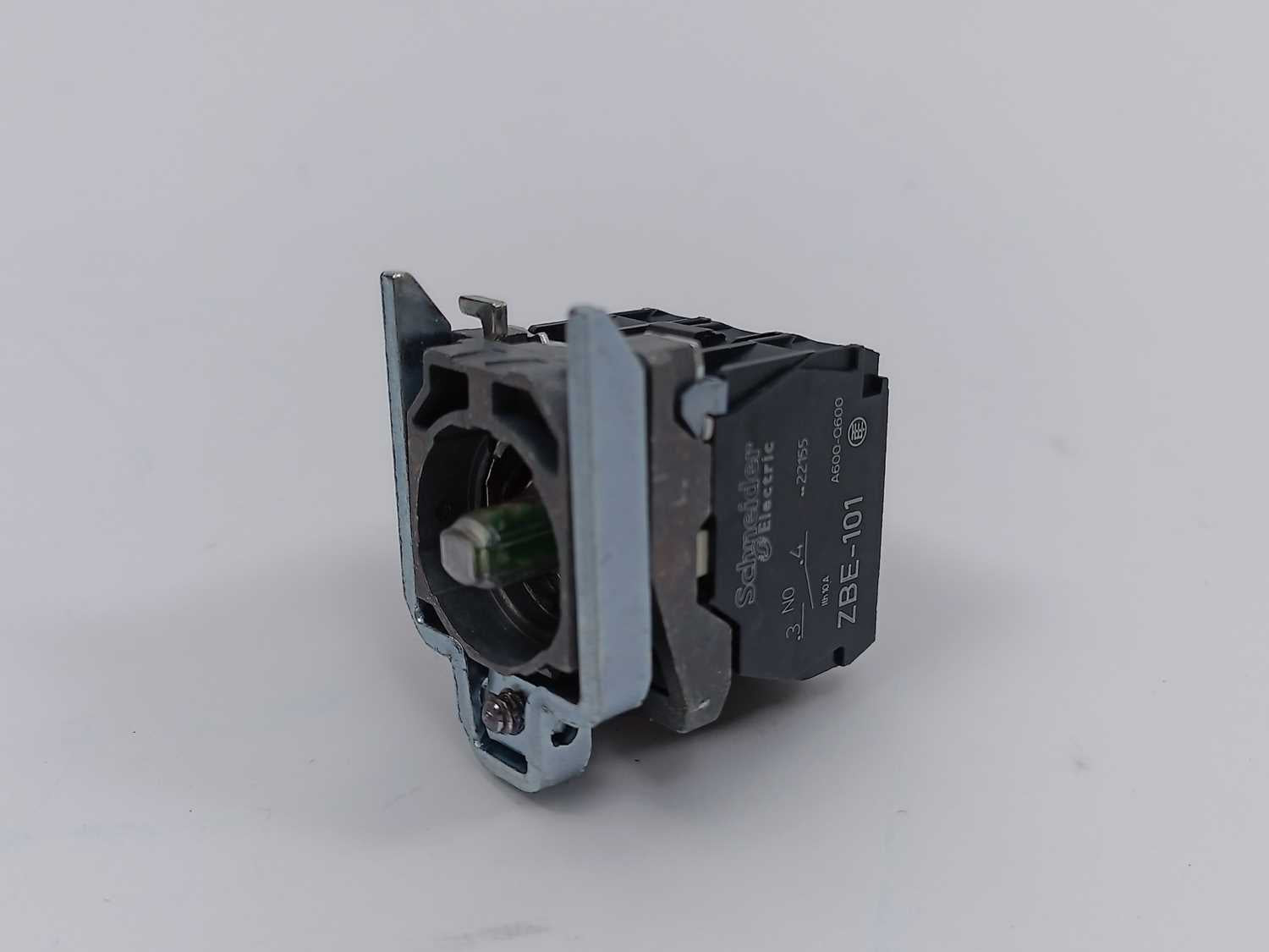 schneider-electric-zb4bw0b35-green-light-block-5-pcs_2.jpg Schneider Electric ZB4BW0B35 Green Light Block 5 Pcs.