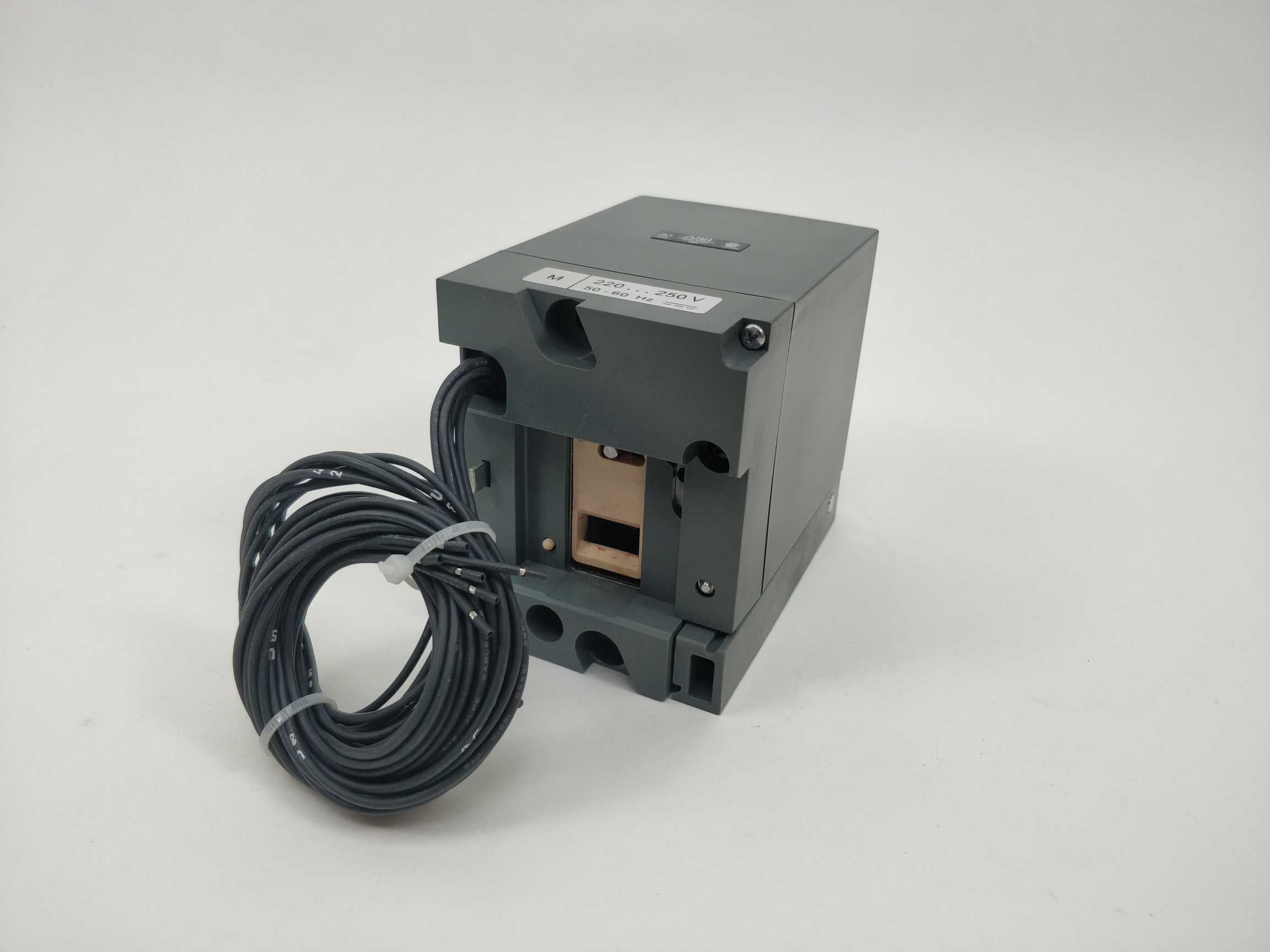 abb-1sda066460r1-motor-operator_2.jpg ABB 1SDA066460R1 Motor Operator