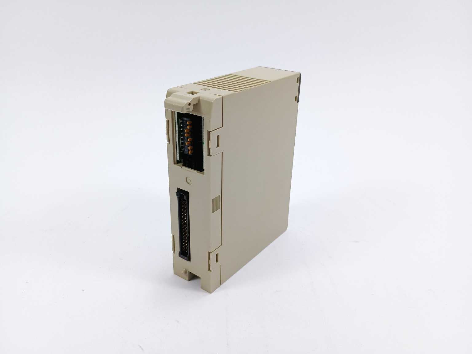 OMRON C200H-NC112 NC UNIT INPUT 12-24VDC Online