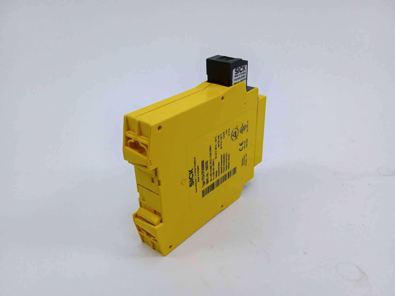 sick-fx3-cpu000000-safety-controller-1043783_1.jpg SICK FX3-CPU000000 Safety controller 1043783