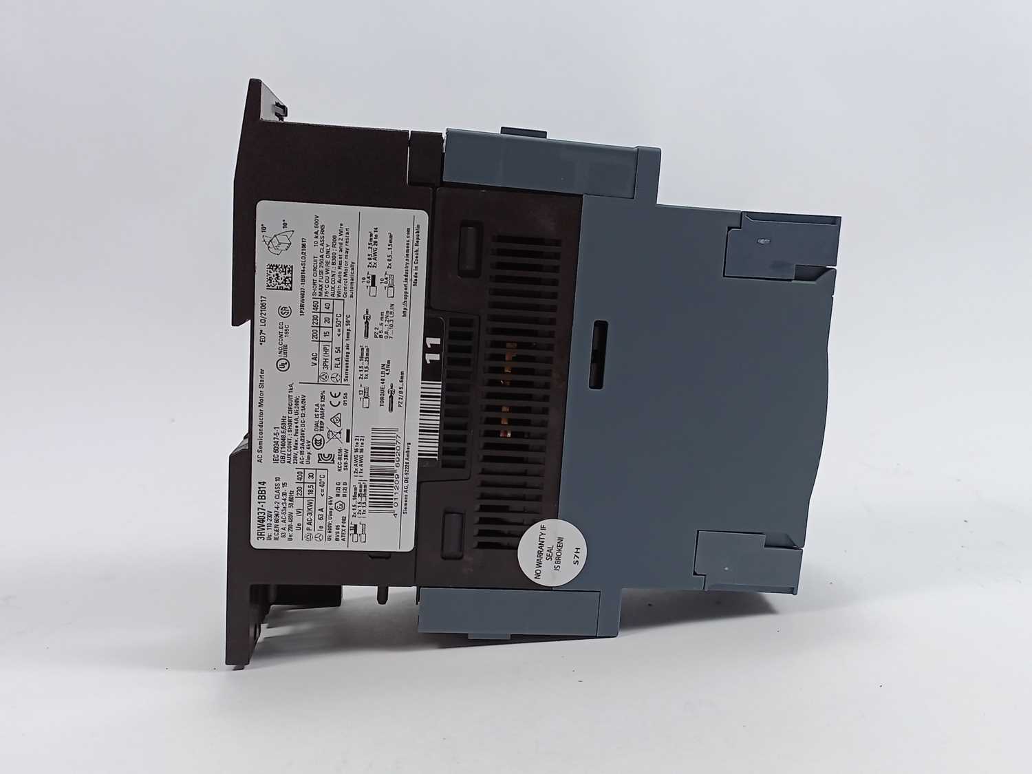 siemens-3rw4037-1bb14-sirius-soft-starter-ac-semiconductor-motor-starter_3.jpg Siemens 3RW4037-1BB14 SIRIUS Soft Starter AC Semiconductor Motor Starter