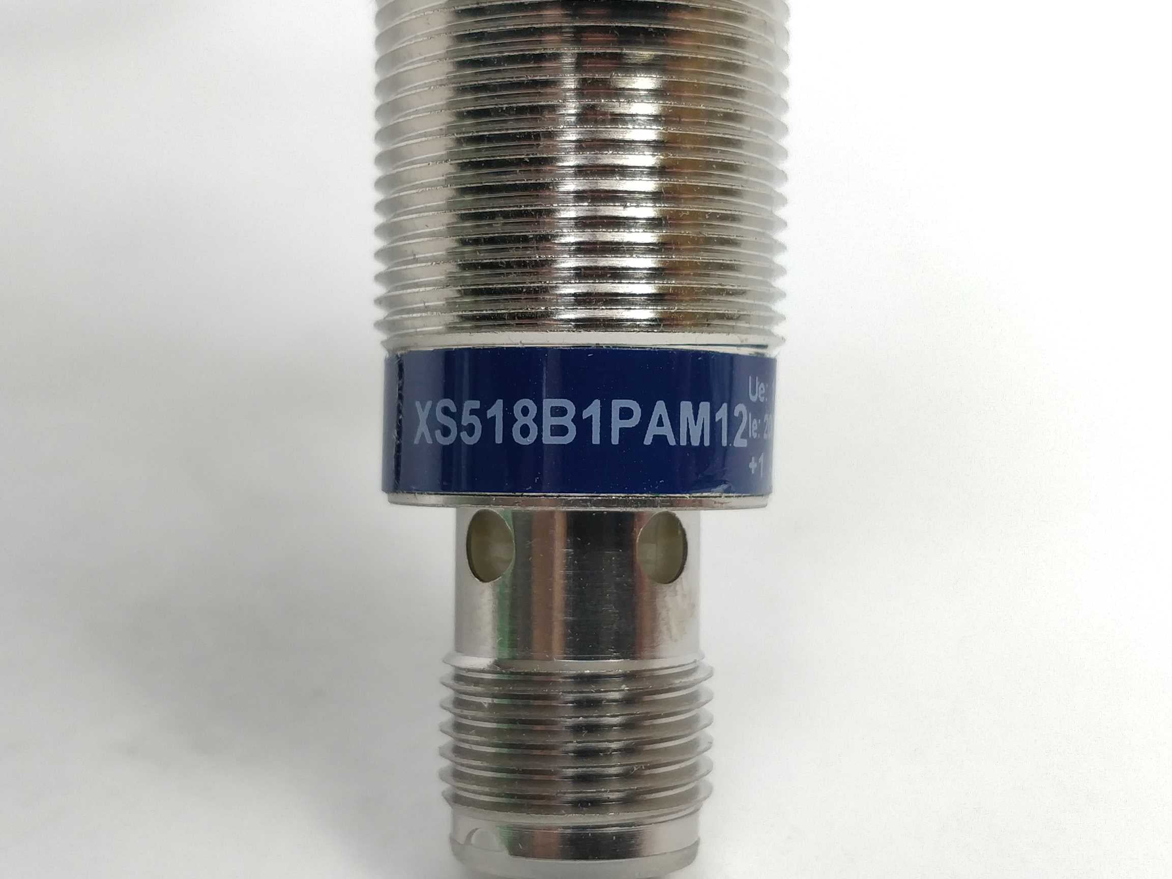 schneider-telemecanique-014386-inductive-proximity-sensor-xs518b1pam12_2.jpg Schneider / Telemecanique 014386 Inductive Proximity Sensor XS518B1PAM12