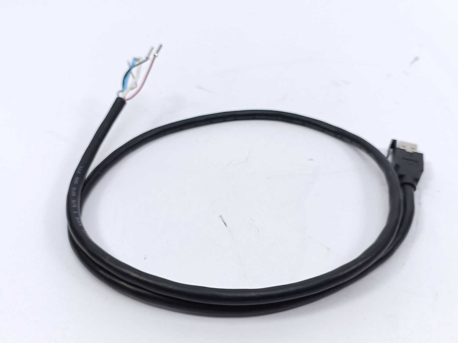 br-x20ca0x48-0010-link-cable-1m_2.jpg B&R X20CA0X48.0010 Link Cable 1m