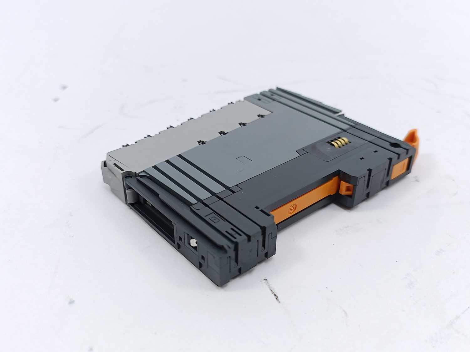 br-x20di4371-digital-input-module-with-x20bm11-x20tb12_3.jpg B&R X20DI4371 Digital Input Module with X20BM11 & X20TB12