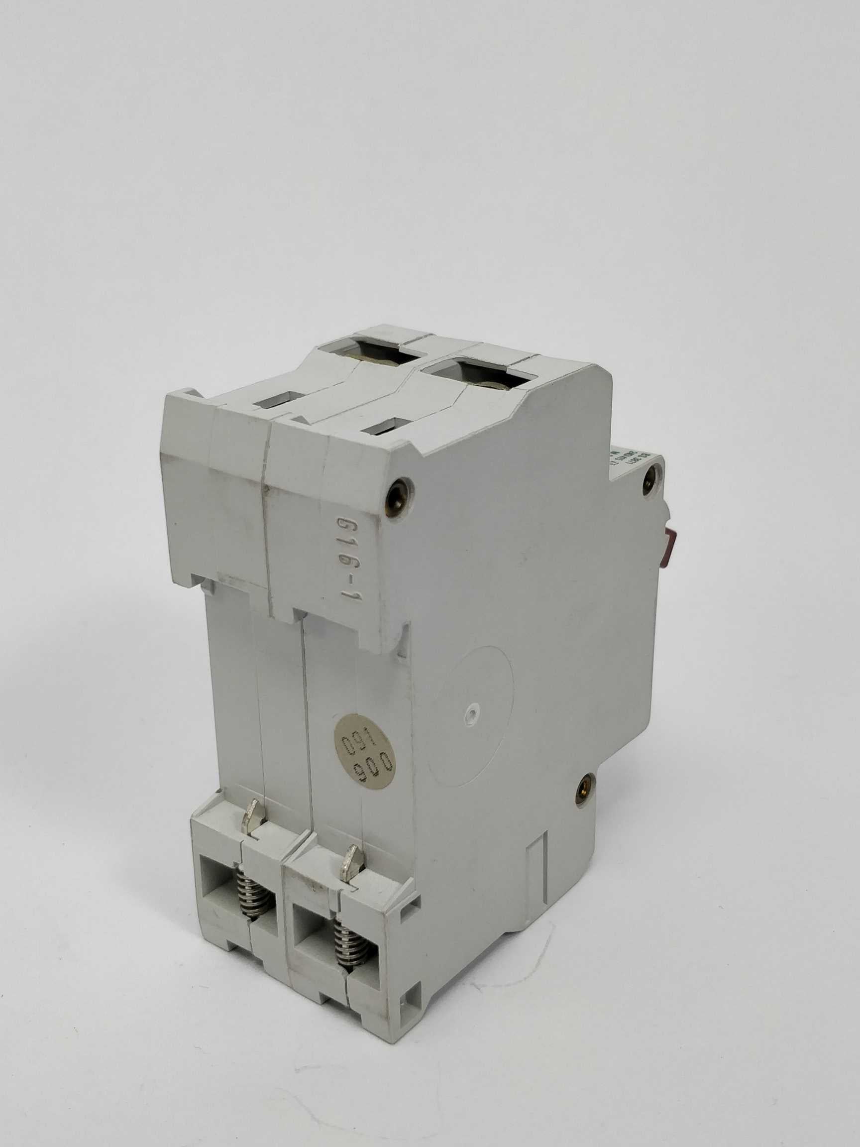 moeller-bs3871-faz-g16a-circuit-breaker-220vac_1.jpg MOELLER BS3871 FAZ G16A Circuit breaker 220VAC