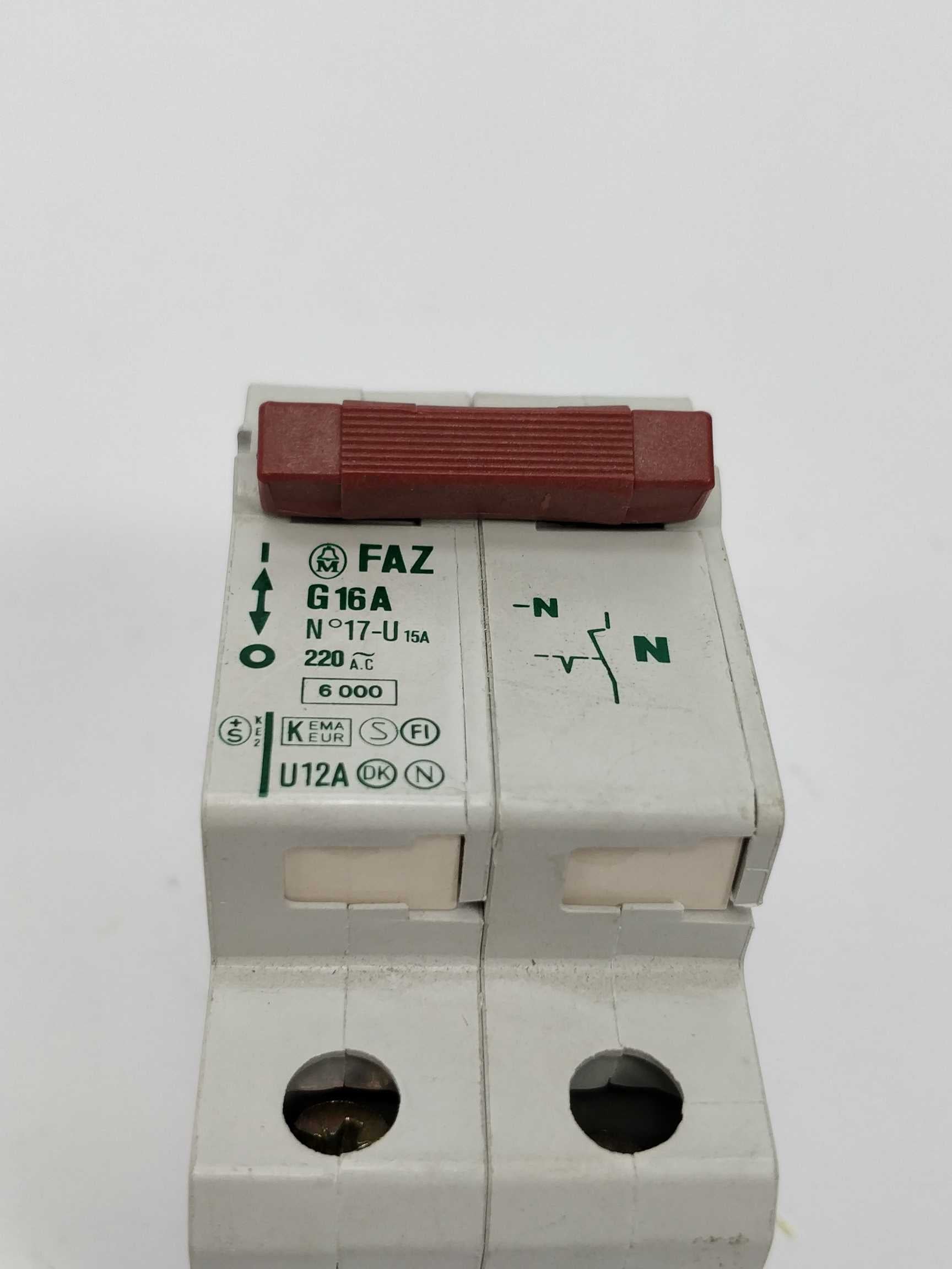 moeller-bs3871-faz-g16a-circuit-breaker-220vac_2.jpg MOELLER BS3871 FAZ G16A Circuit breaker 220VAC