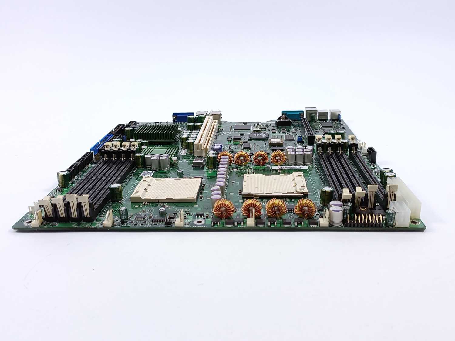 supermicro-h8dar-t-amd-8132-server-motherboard_3.jpg SuperMicro H8DAR-T AMD-8132 Server Motherboard