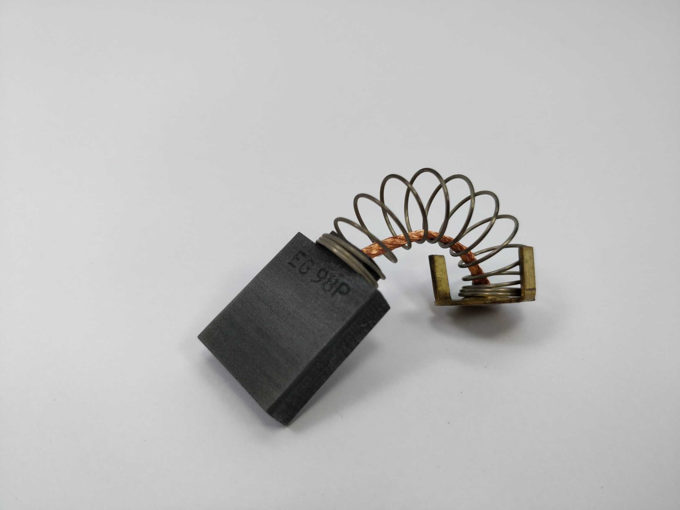 CARBONE EG 98P Carbon motor brush 6,3x19x25,4mm Levere