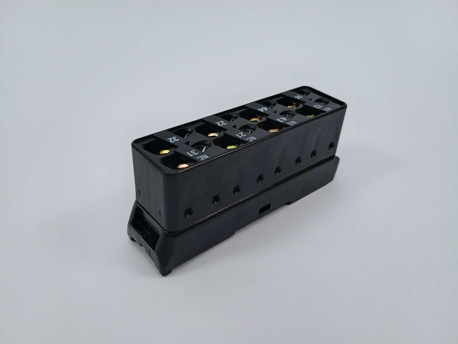 telemecanique-la1f221-contact-block_1.jpg TELEMECANIQUE LA1F221 Contact Block