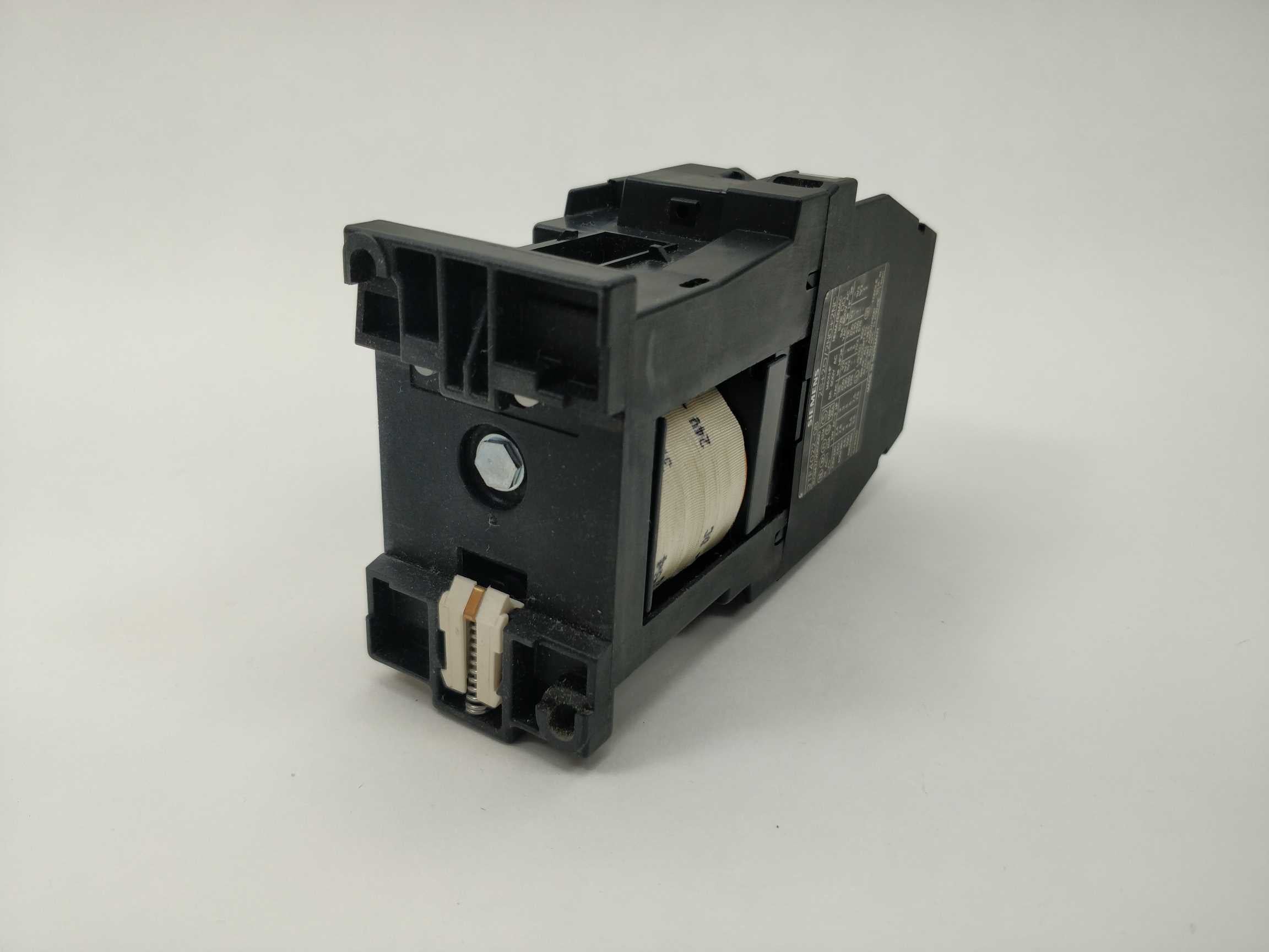 siemens-3tf4022-0bb4-contacter-24vdc_2.jpg Siemens 3TF4022-0BB4 Contacter. 24VDC