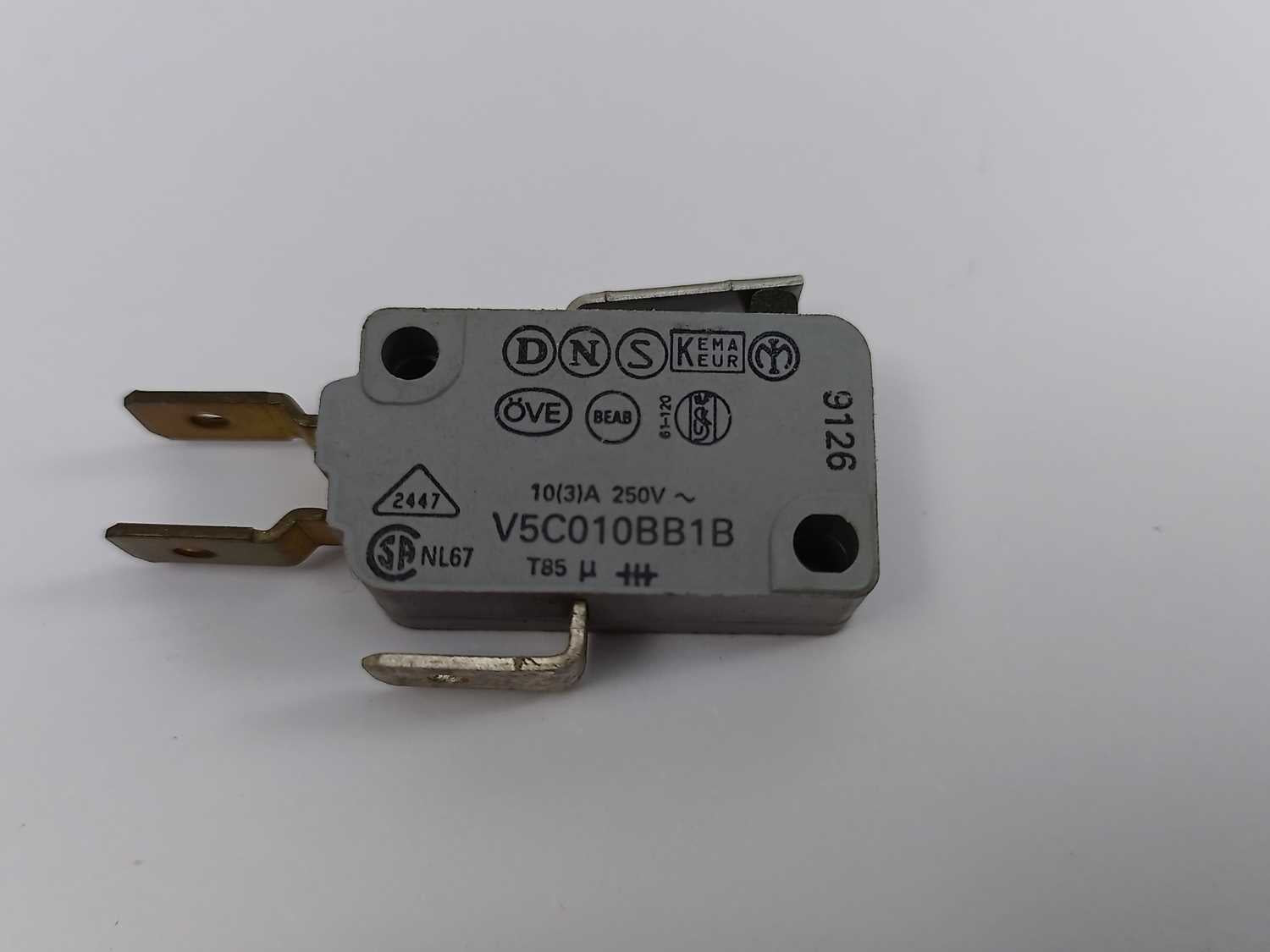 honeywell-v5c010bb1b-micro-switch_3.jpg Honeywell V5C010BB1B Micro Switch