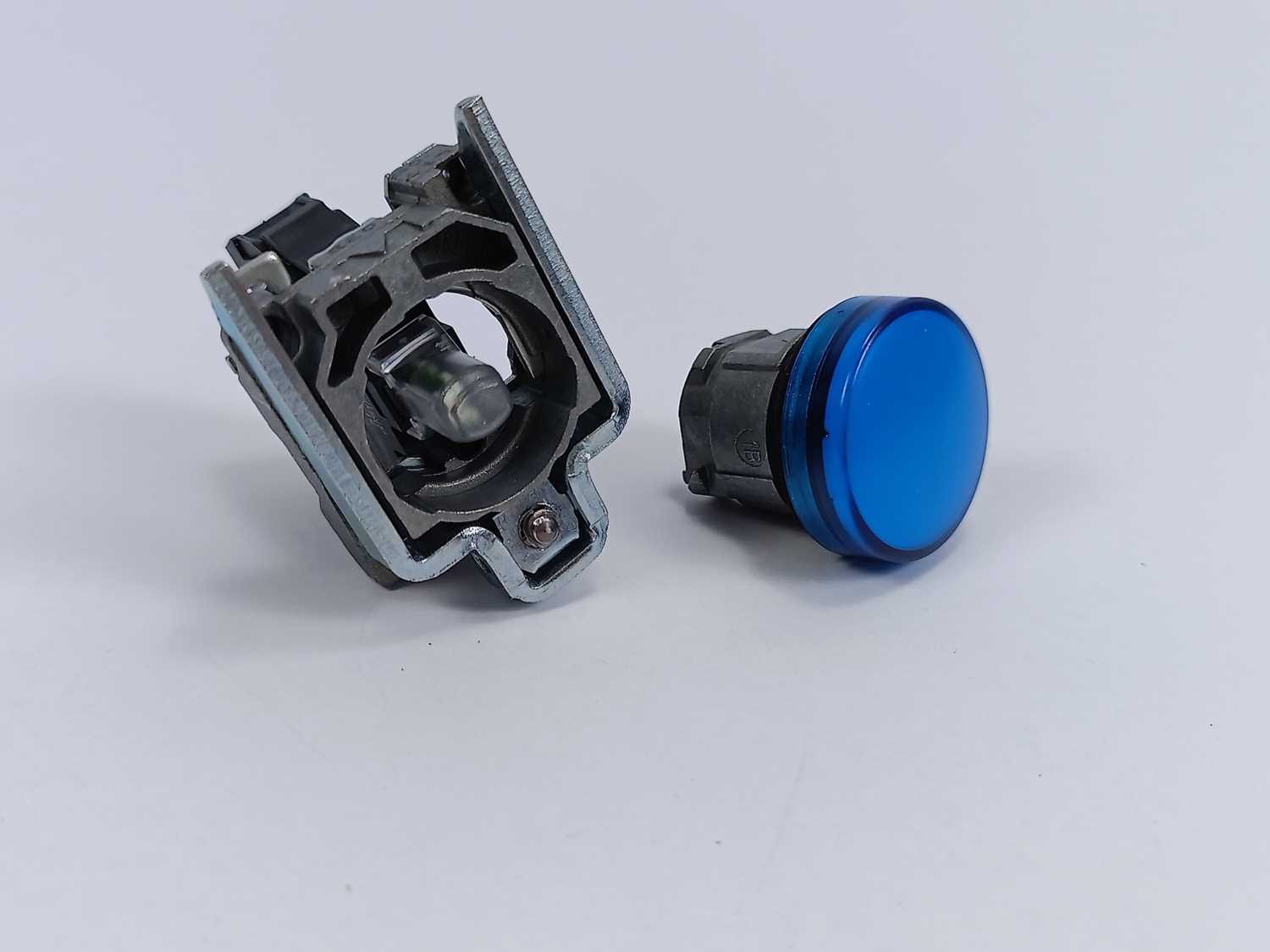 schneider-electric-xb4bvg6-pilot-light_1.jpg Schneider Electric XB4BVG6 Pilot light