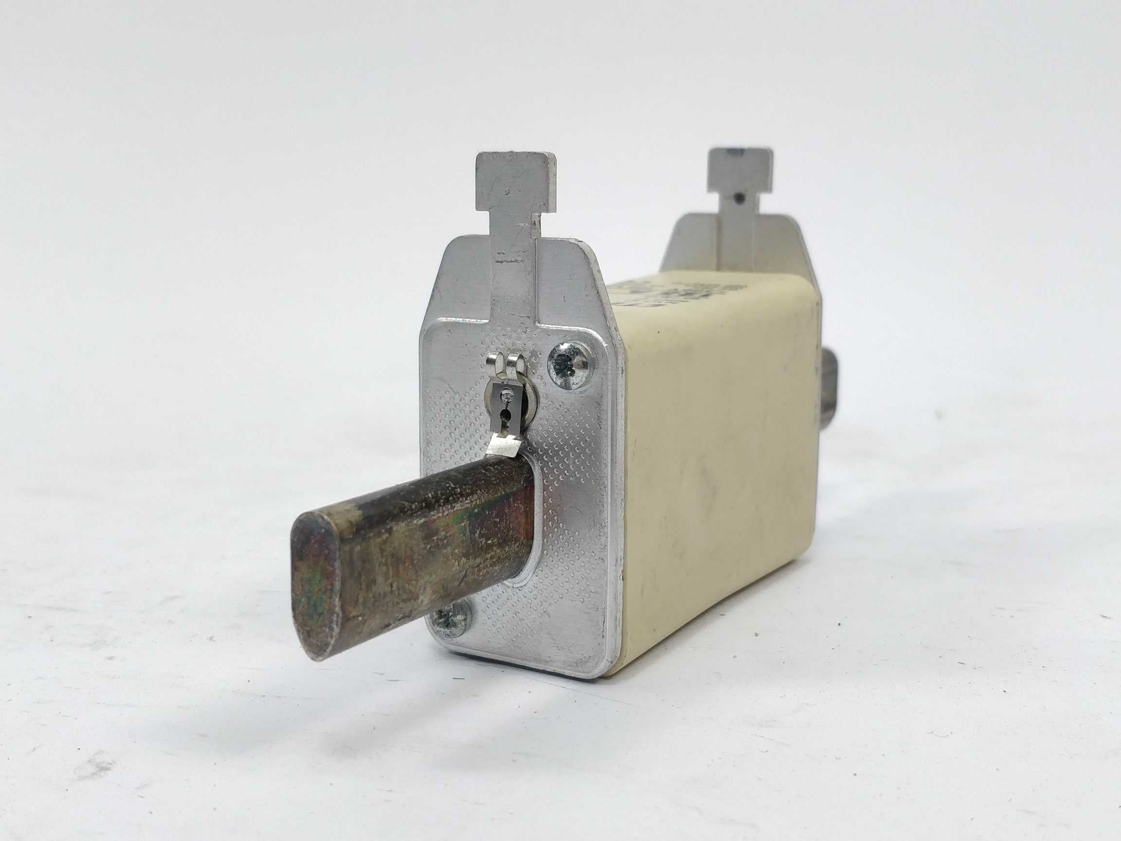 eti-fuse-125a-500v-gl-nh1-120ka_3.jpg ETI Fuse 125A 500V gL NH1 120kA Levere