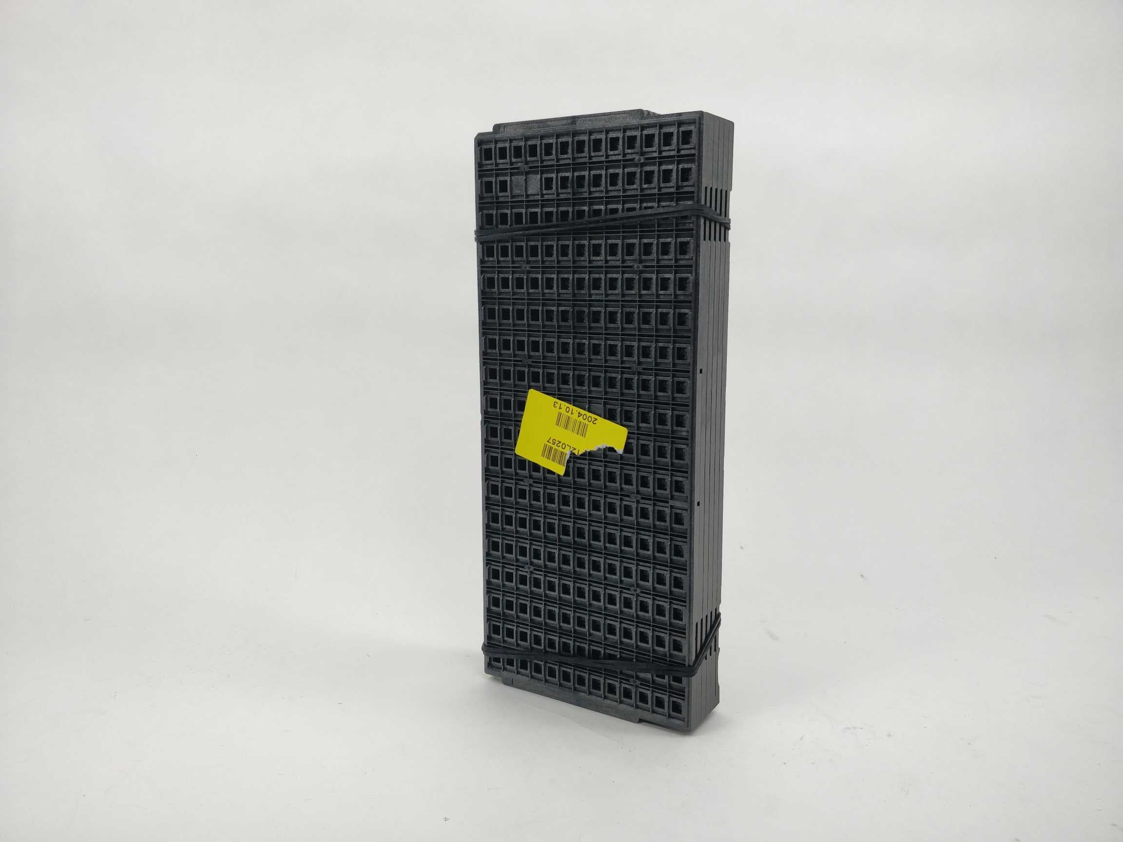 atmel-at45db021b-2mbit-2-7-volt-serial-interface-flash-memory-938-pcs_1.jpg Atmel AT45DB021B 2Mbit 2.7-Volt Serial Interface Flash Memory. 938 Pcs
