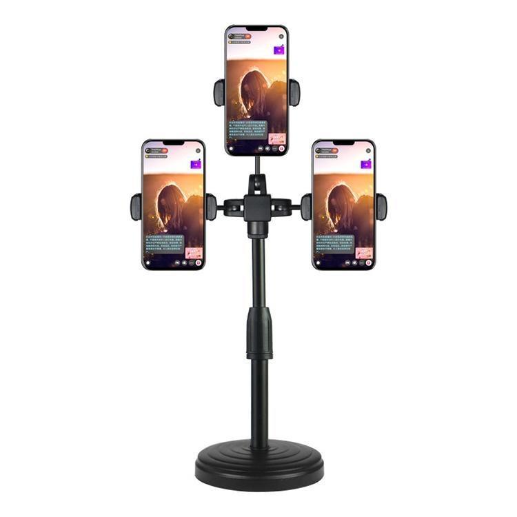 tabel-staar-for-tre-mobiltelefoner_0.jpg Tabel står for tre mobiltelefoner på udsalg