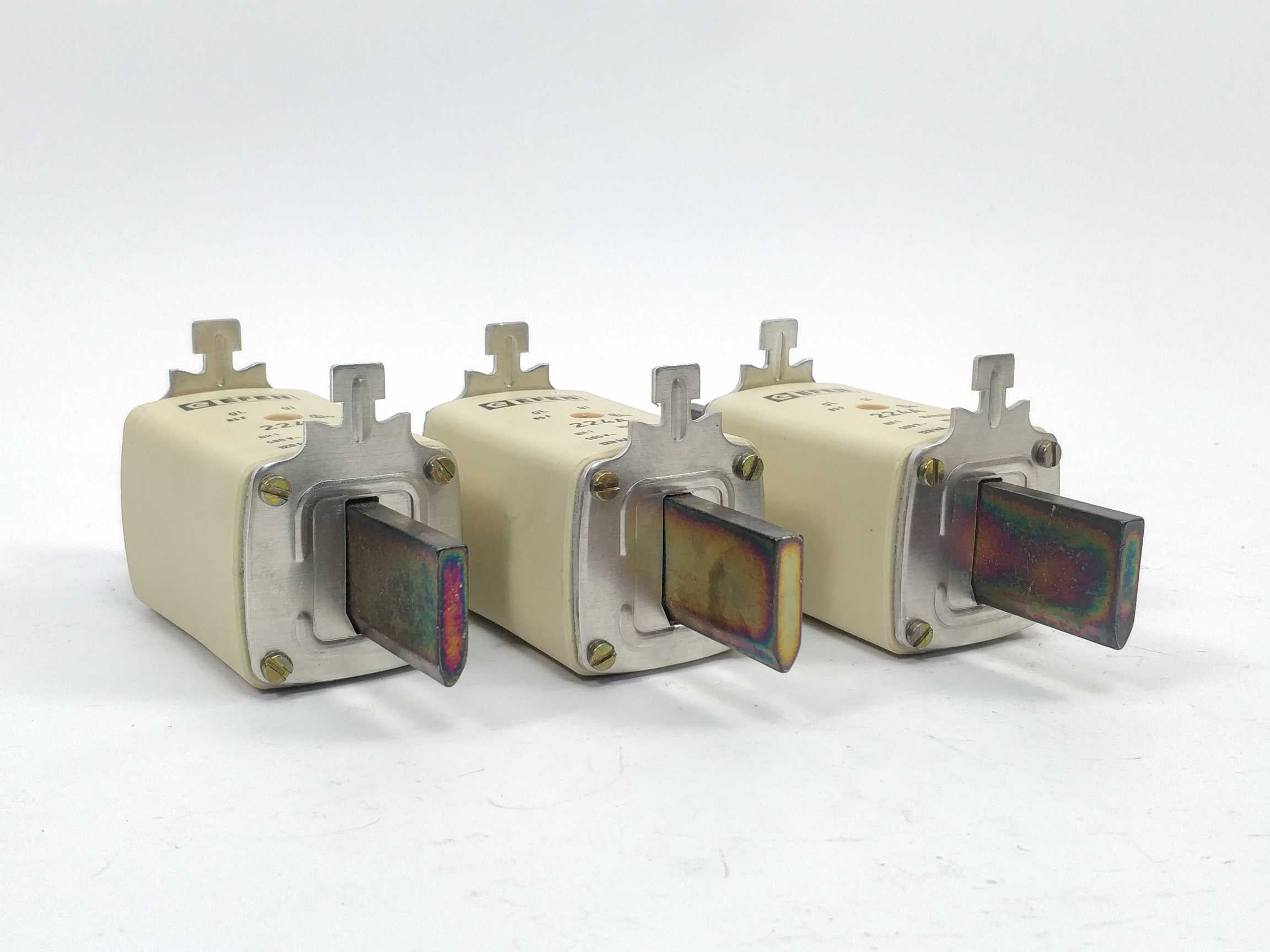 efen-350350140-fuse-224a-500v-gl-nh1-120ka-3pcs_2.jpg Efen 350350140 Fuse 224A 500V gL NH1 120kA 3Pcs.