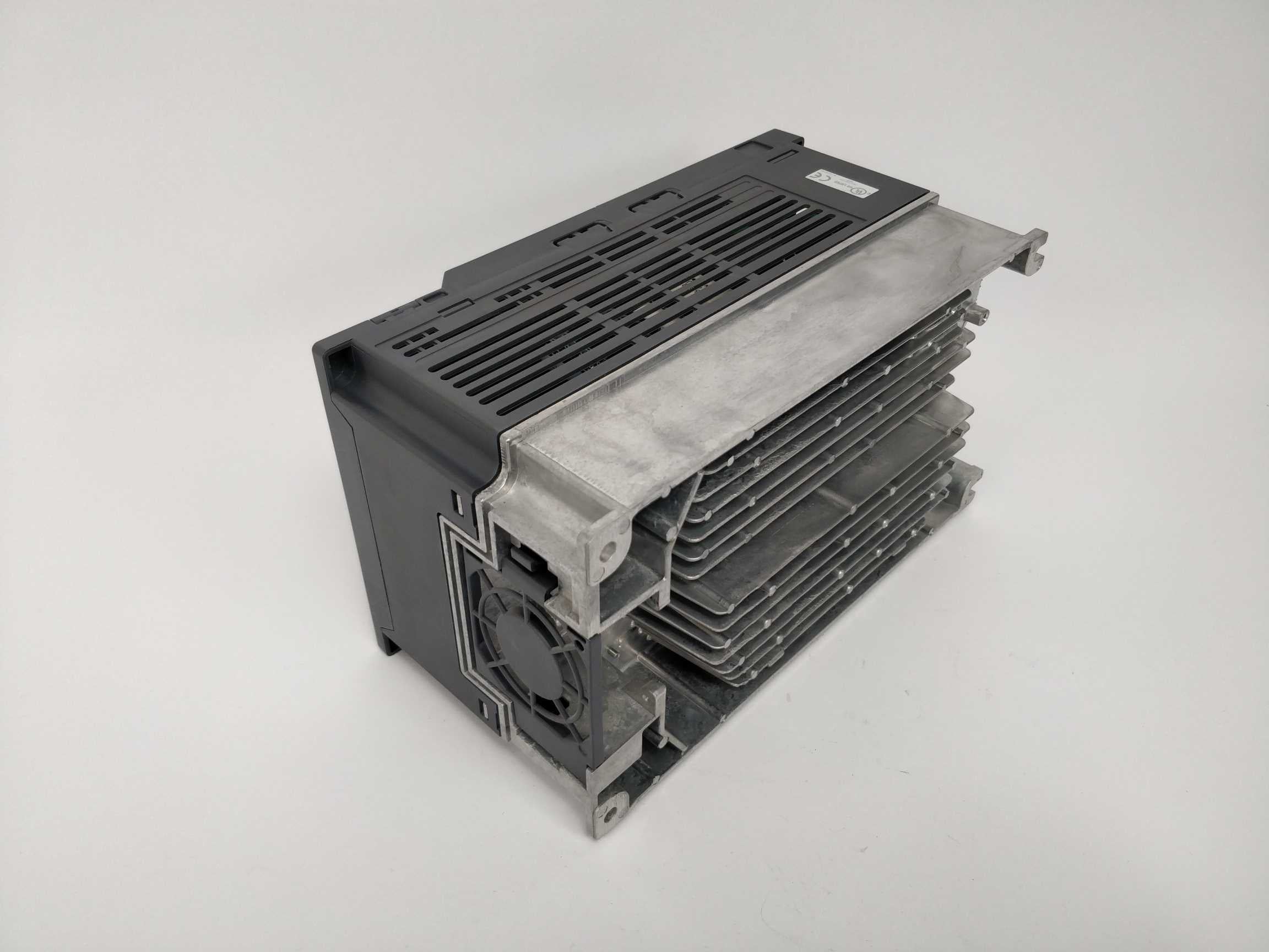 mitsubishi-fr-f740-00052-ec-f700-inveter-ser-no-j85k32_3.jpg Mitsubishi FR-F740-00052-EC F700, Inveter, Ser.No: J85K32
