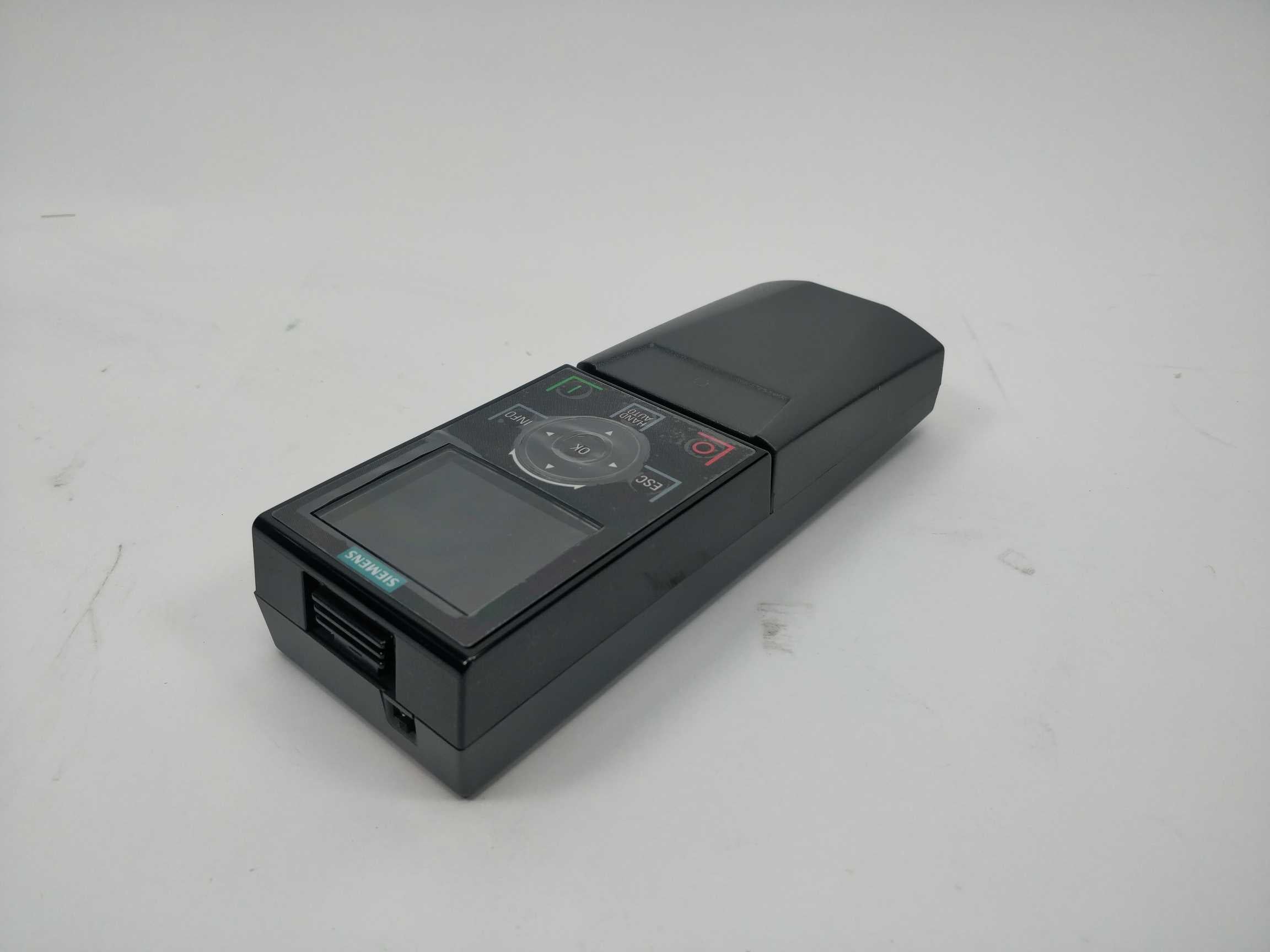 siemens-6sl3255-0aa00-4ha1-sinamics-iop-2-handheld-kit_3.jpg Siemens 6SL3255-0AA00-4HA1 SINAMICS IOP-2 Handheld kit