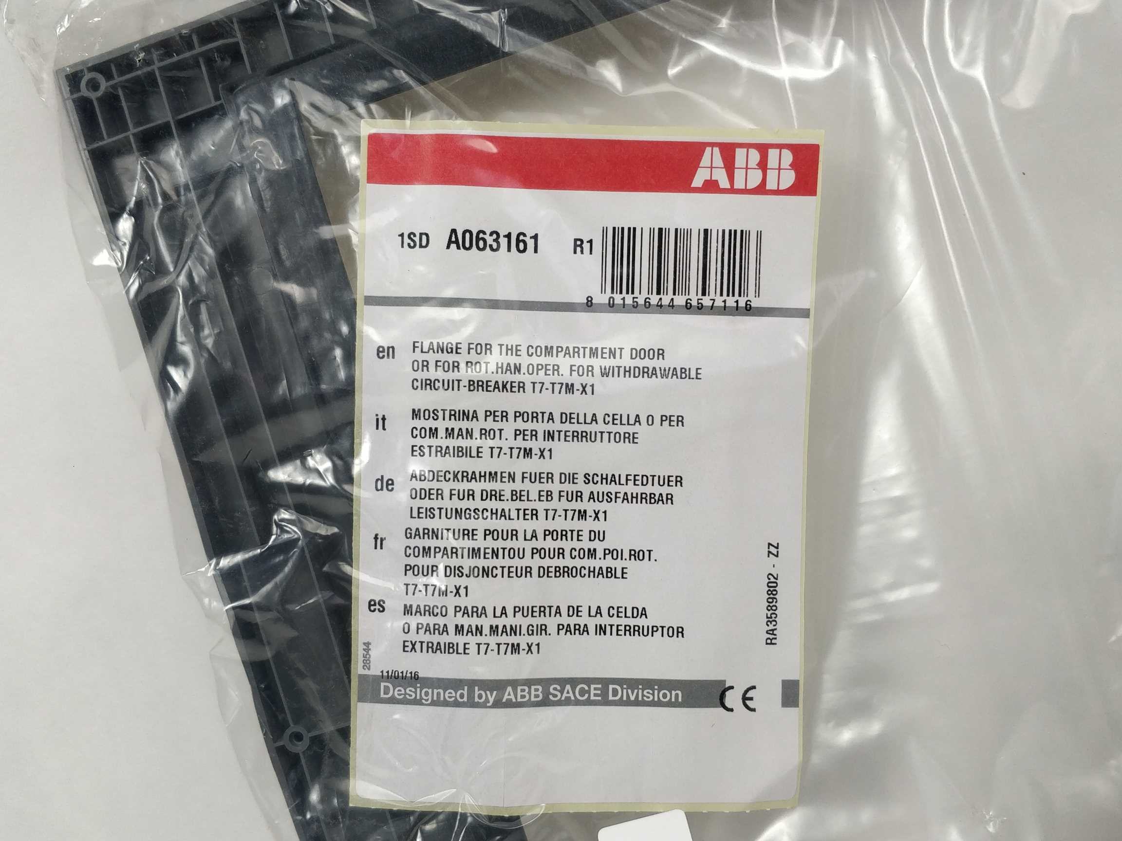 abb-1sda063161r1-flange-x-compartm-door-rhd-t7-t7m-x1-w_1.jpg ABB 1SDA063161R1 FLANGE x COMPARTM.DOOR-RHD T7-T7M-X1 W Online Hot Salg