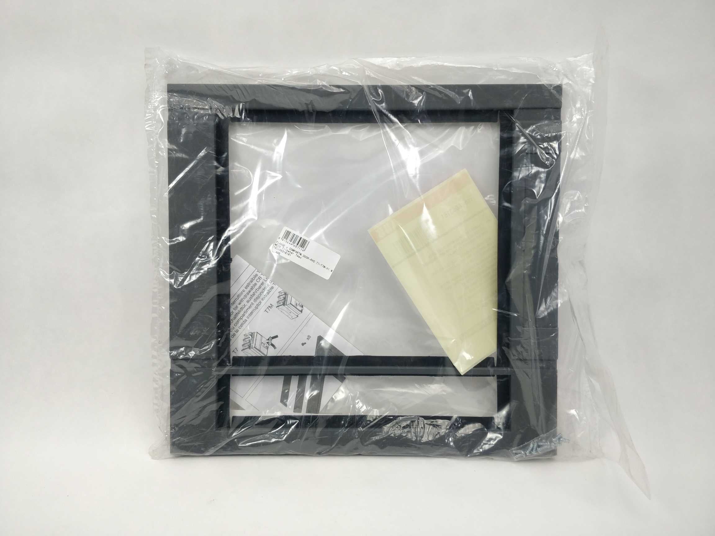 abb-1sda063161r1-flange-x-compartm-door-rhd-t7-t7m-x1-w_3.jpg ABB 1SDA063161R1 FLANGE x COMPARTM.DOOR-RHD T7-T7M-X1 W Online Hot Salg